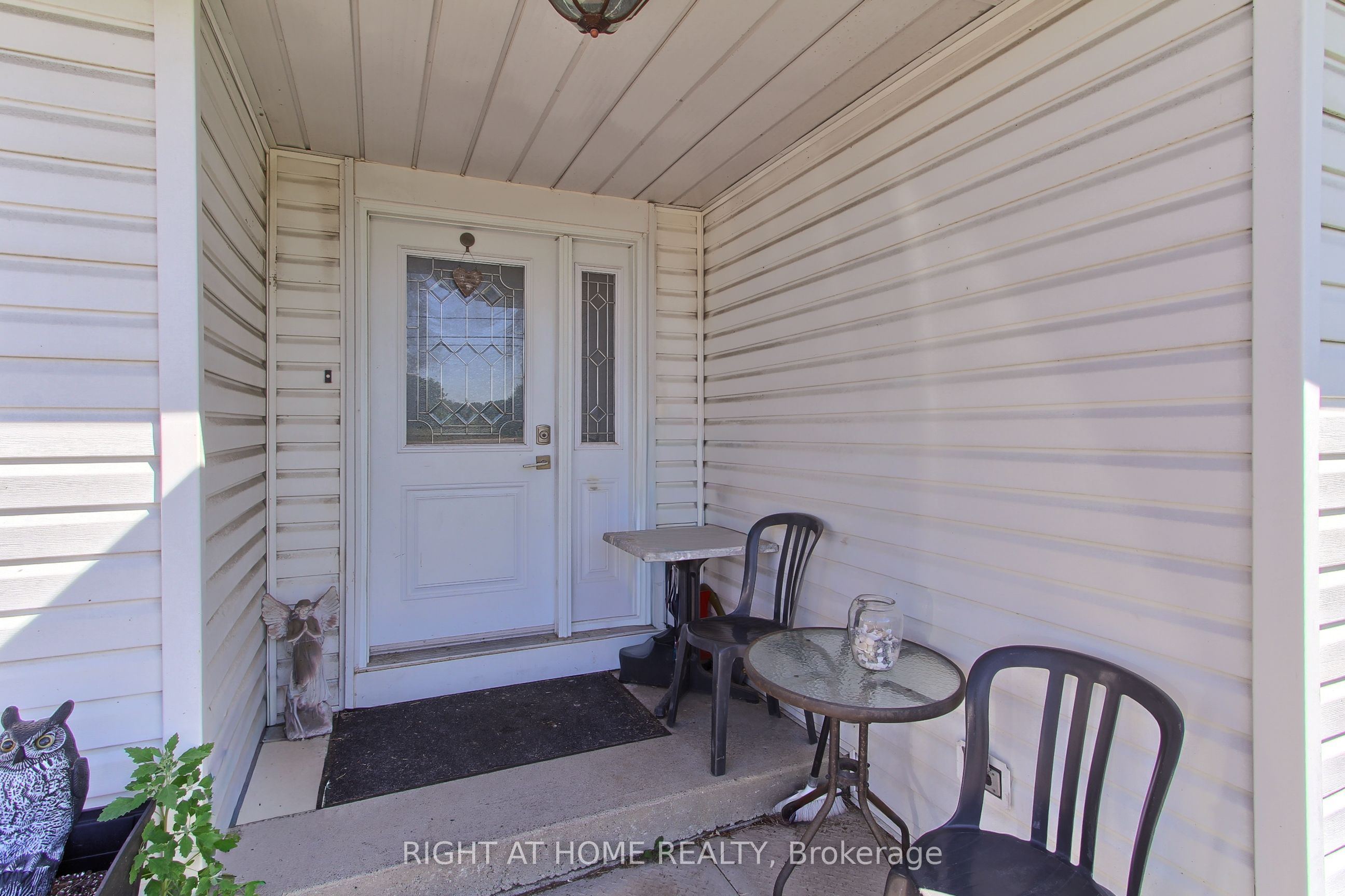 1384 Graham Side Road, King, ON L3Y 4V9 photo 2