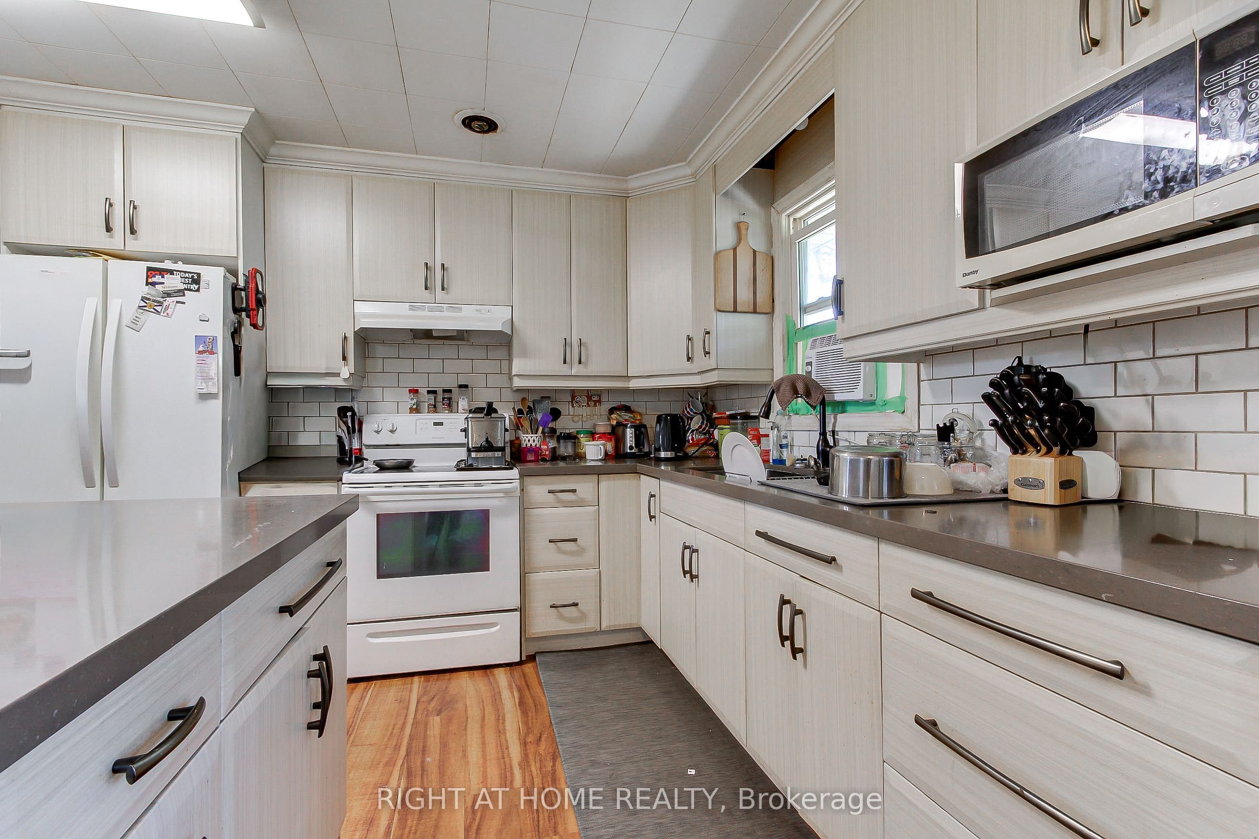 1384 Graham Side Road, King, ON L3Y 4V9 photo 4