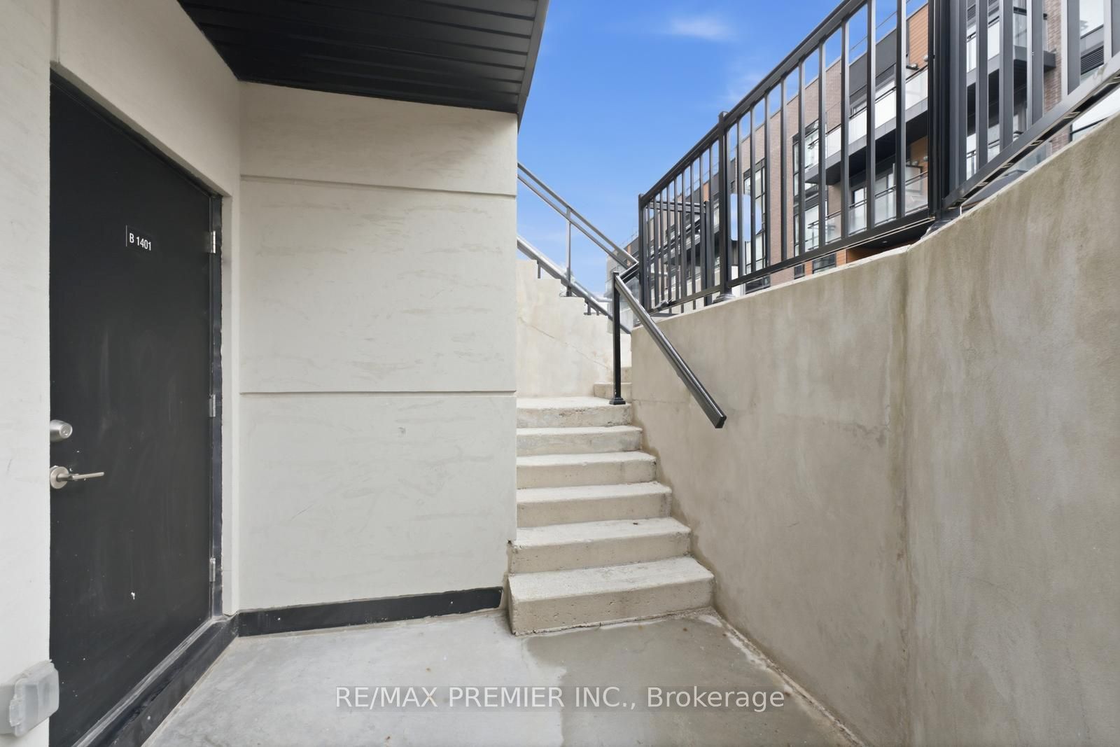 5279 Highway 7 Road B1401, Vaughan, ON L4L 0J1 photo 5
