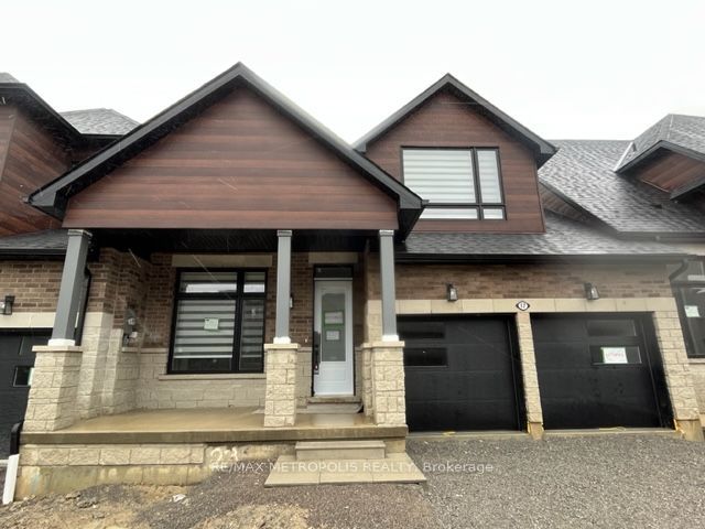 17 Vern Robertson Gate, Uxbridge, ON L9P 0R9