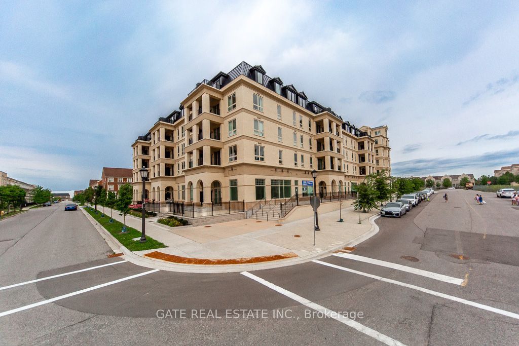 101 Cathedral High Street Ph3, Markham, ON L8C 0P1 photo 4