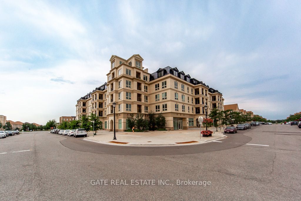 101 Cathedral High Street Ph3, Markham, ON L8C 0P1 photo 5