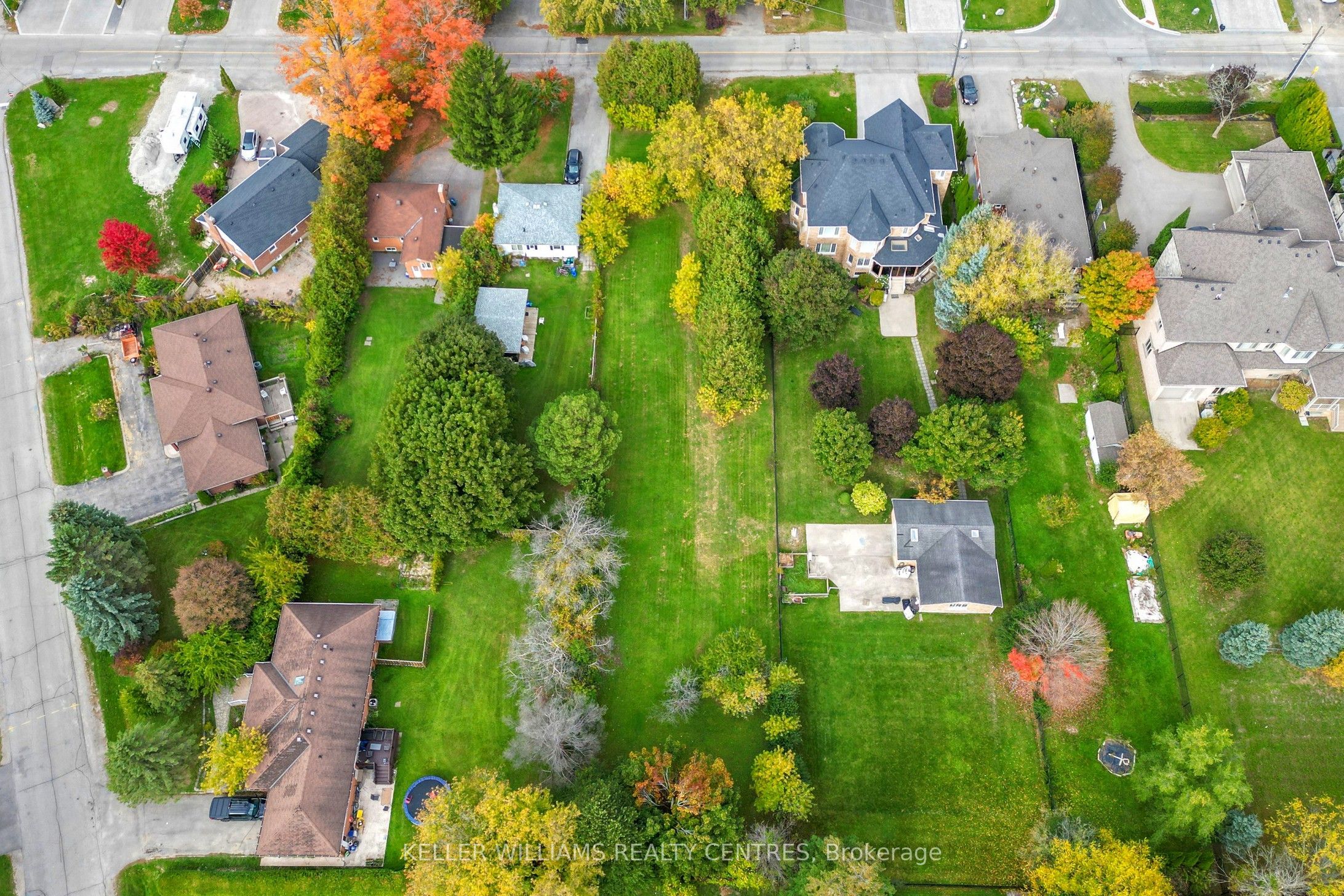 39 Maple Grove Avenue, Richmond Hill, ON L4E 2V1 photo 2