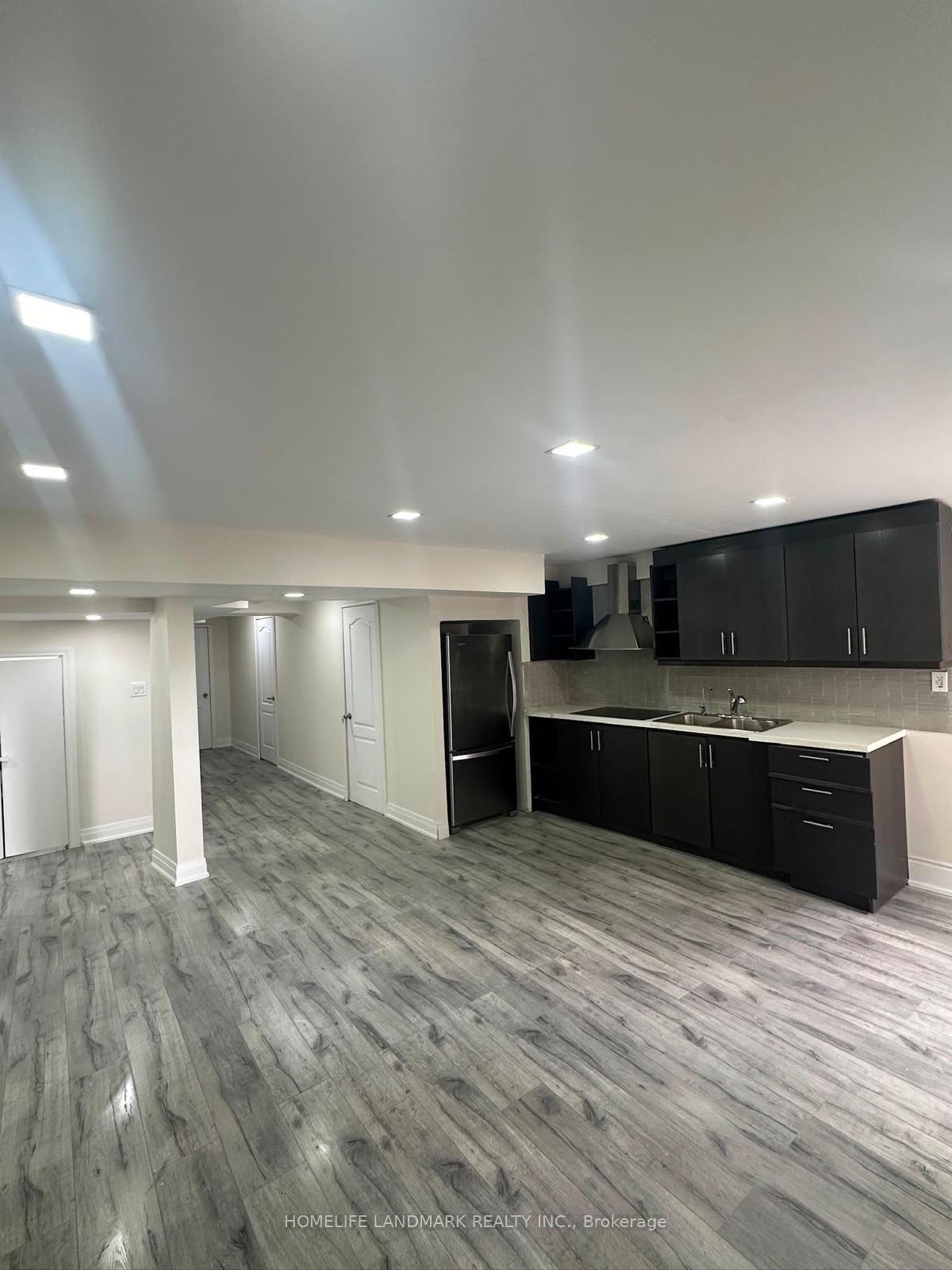 81 Frank Kelly Drive, East Gwillimbury, ON L9N 0V3 photo 3