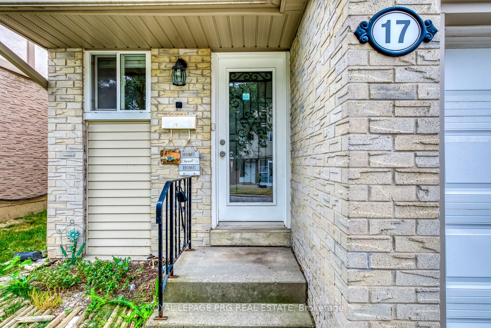 17 New Port Way, Markham, ON L3T 5G3 photo 2
