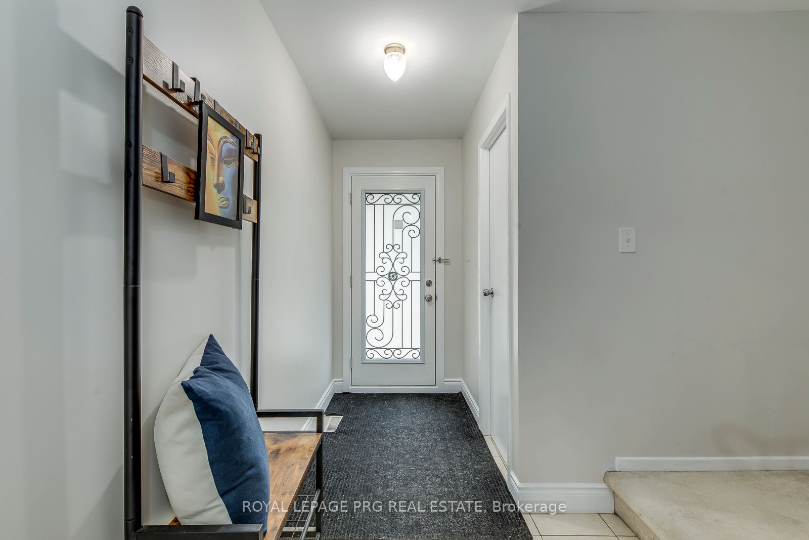 17 New Port Way, Markham, ON L3T 5G3 photo 3