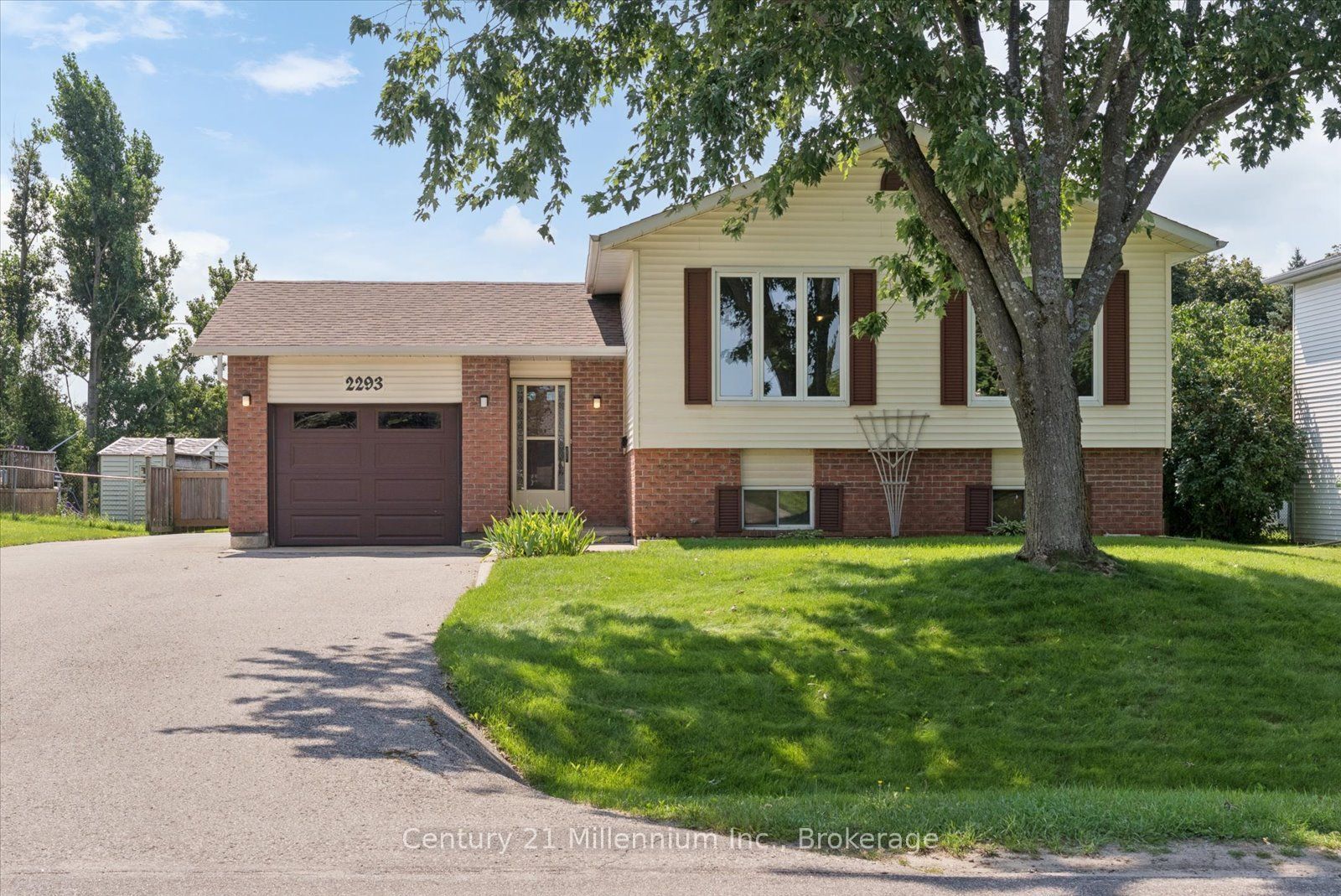 2293 Webb Street, Innisfil, ON L9S 1K6 photo 2