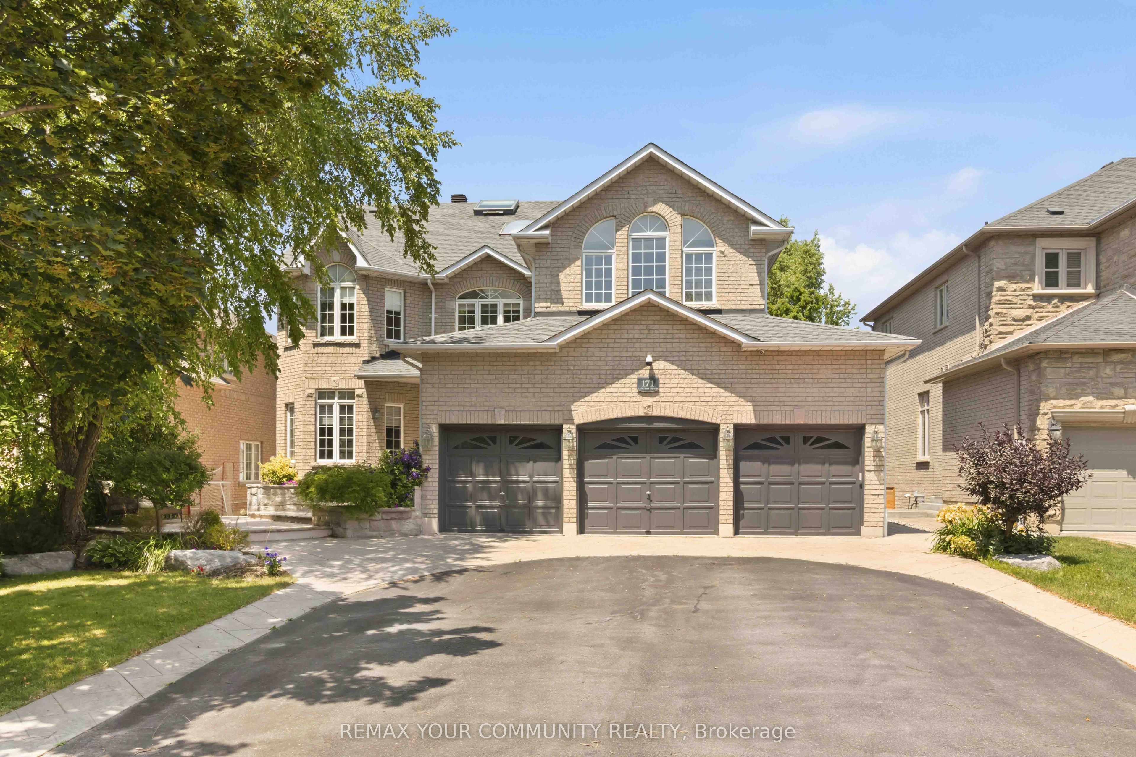 171 Langtry Place, Vaughan, ON L4J 8L6 photo 2