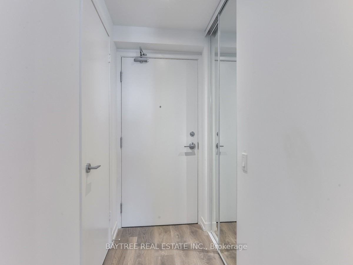 5 Buttermill Avenue 3606, Vaughan, ON L4K 0J5 photo 4
