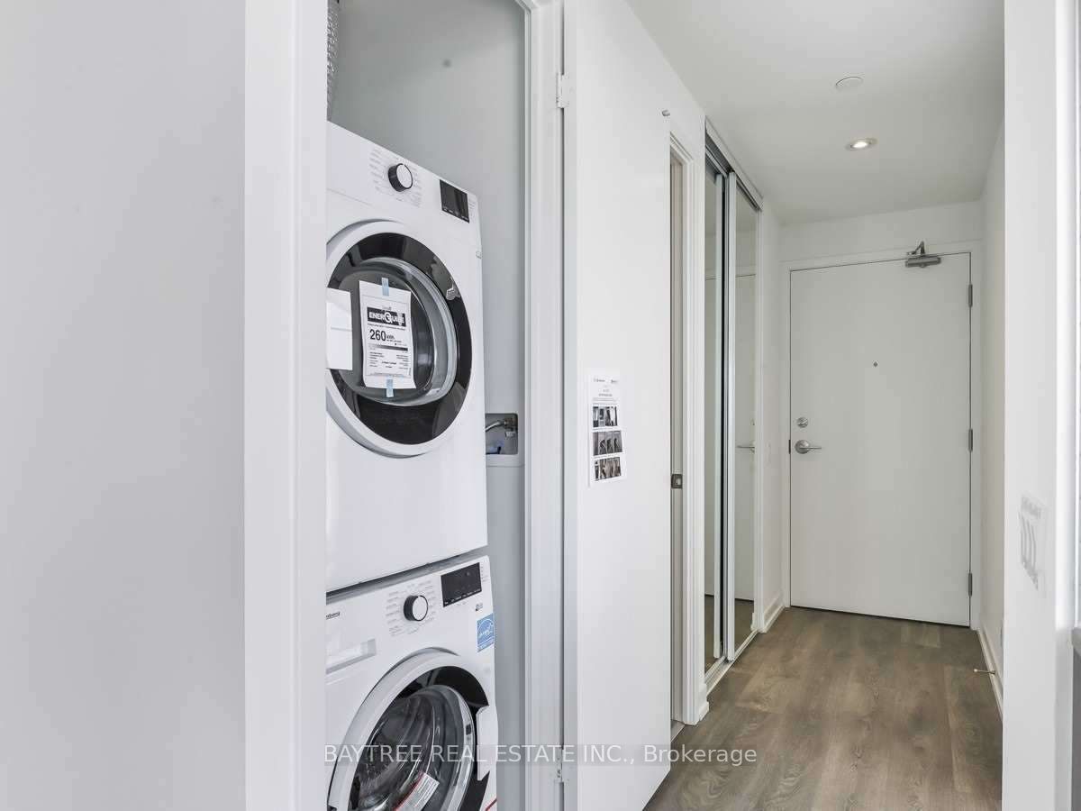 898 Portage Parkway 2603, Vaughan, ON L4K 0J6 photo 4