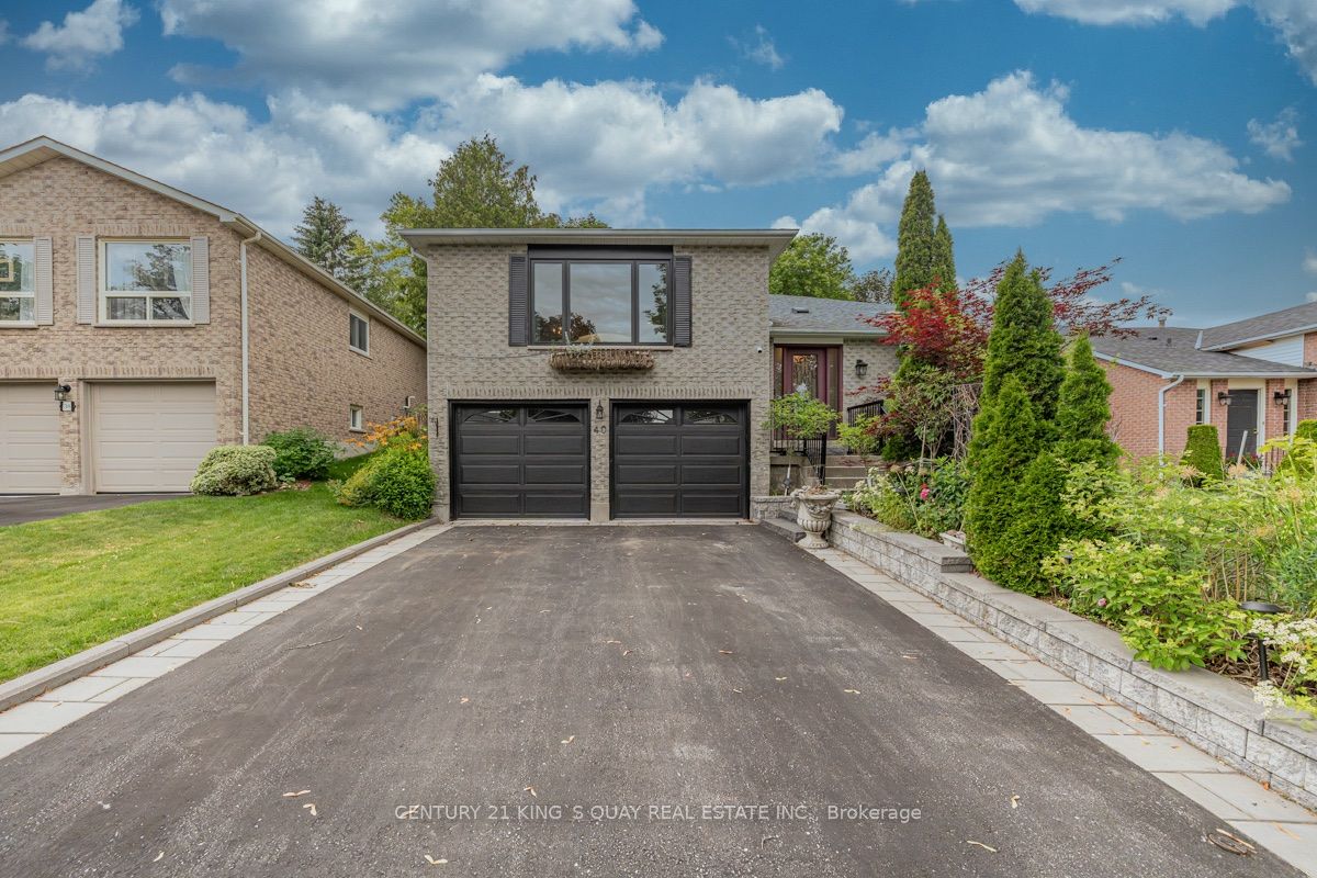 40 Stonehill Boulevard, East Gwillimbury, ON L9N 1E3 photo 2