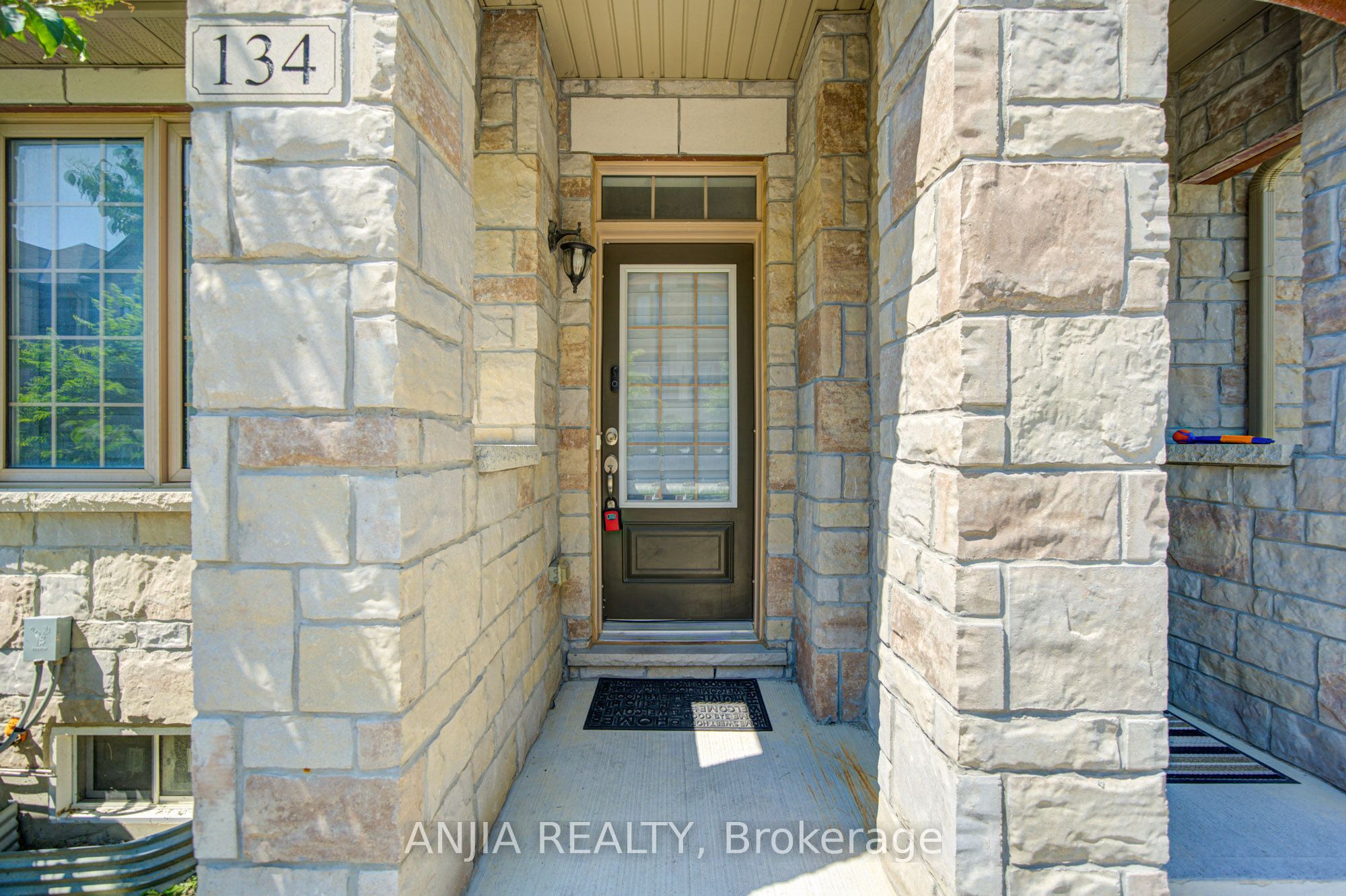 134 Frederick Wilson Avenue, Markham, ON L6B 0R1