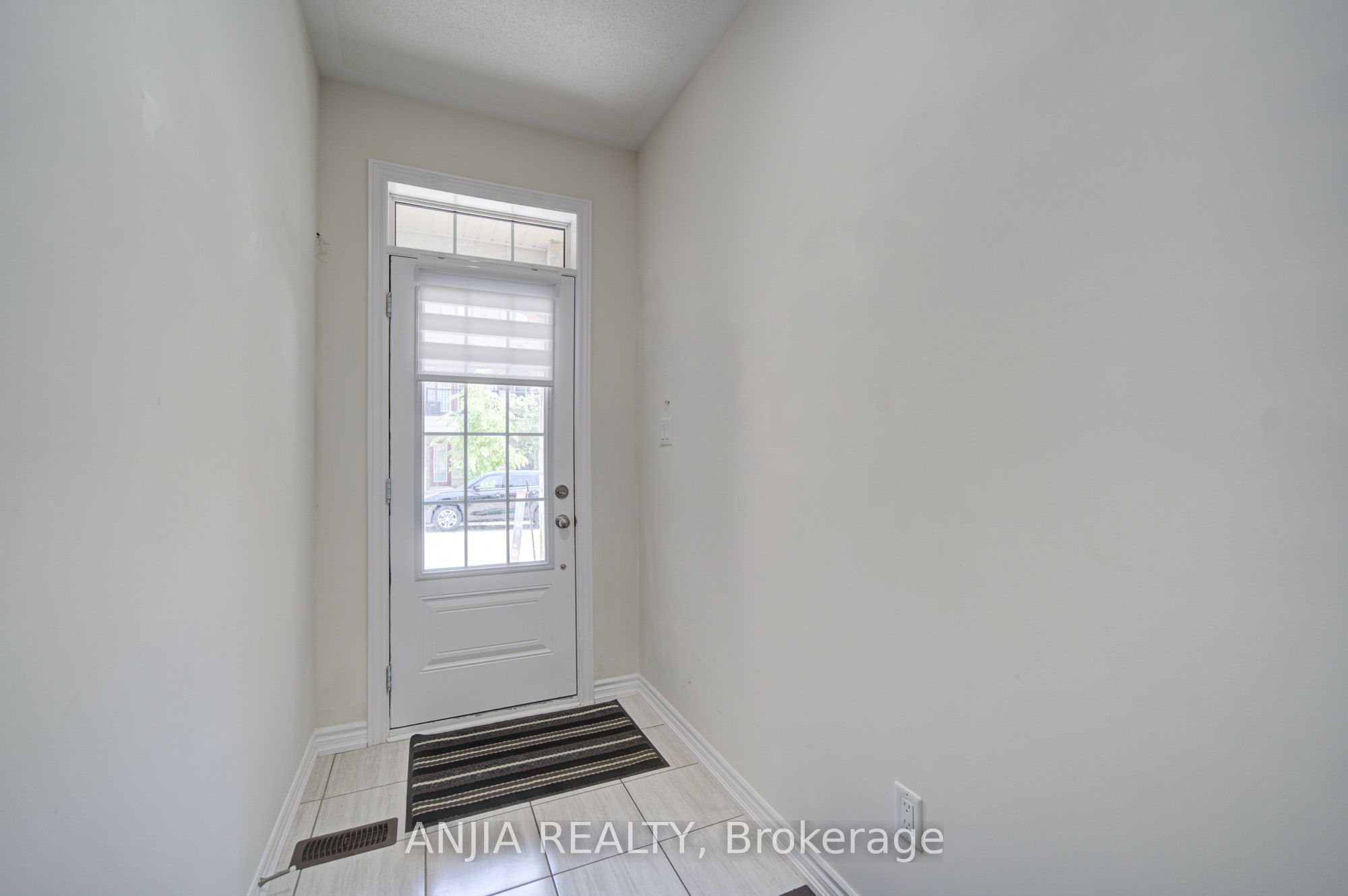 134 Frederick Wilson Avenue, Markham, ON L6B 0R1 photo 3