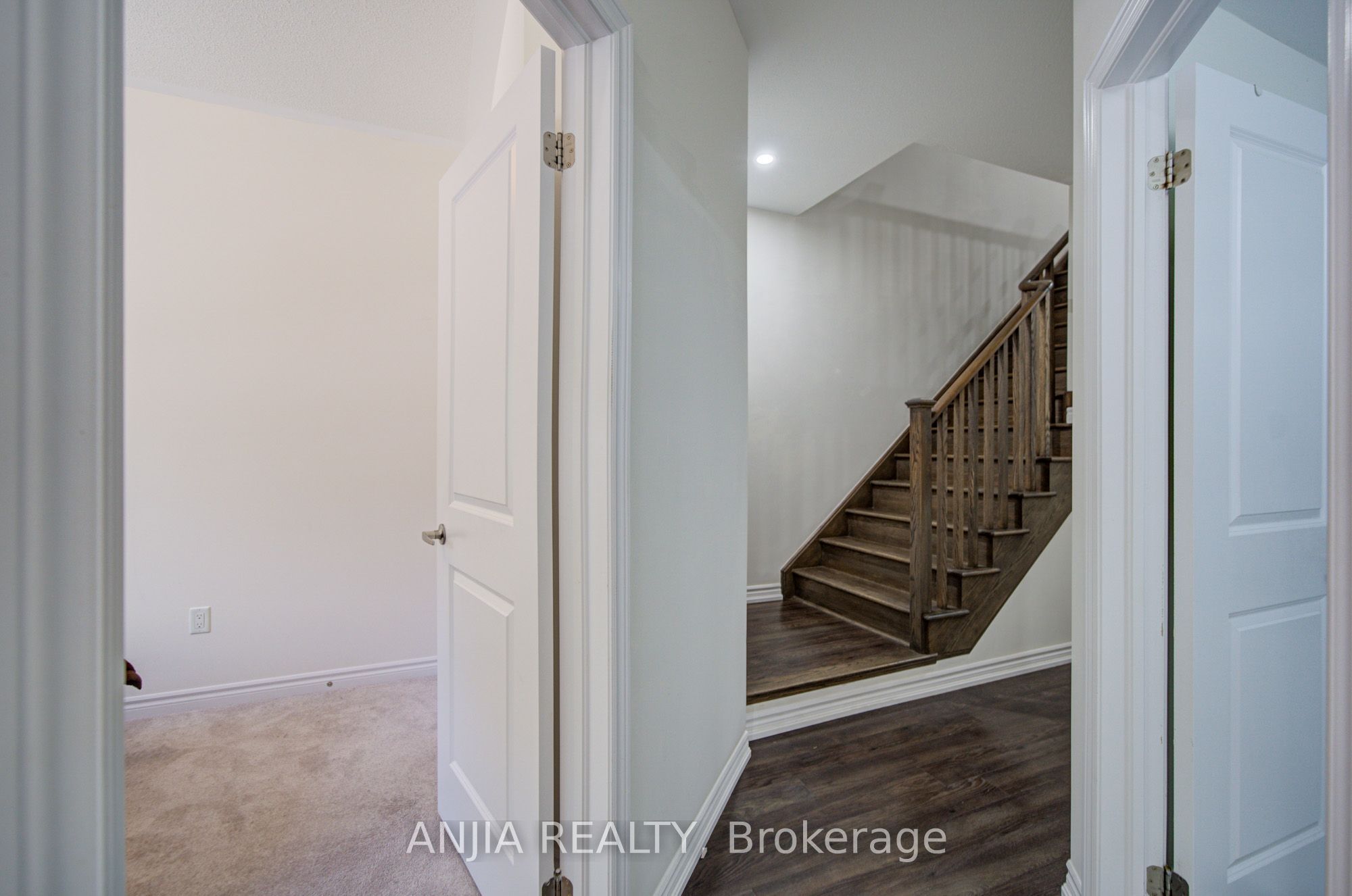 134 Frederick Wilson Avenue, Markham, ON L6B 0R1 photo 4