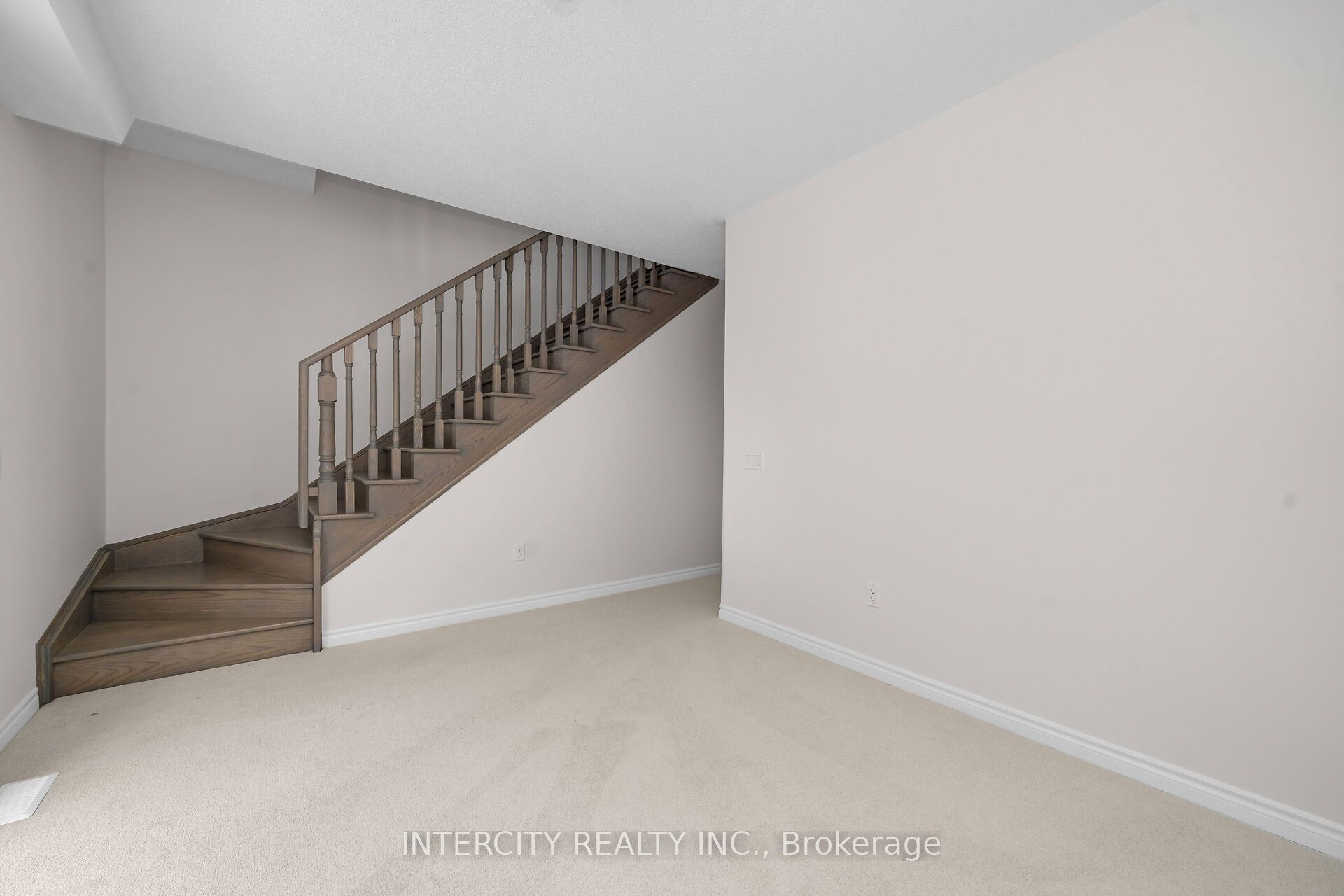 12 Radisson Street, Vaughan, ON L4H 5J3 photo 5