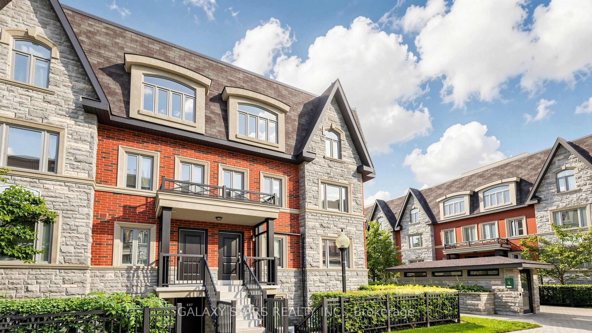 326 John Street 136, Markham, ON L3T 0B1 photo 2