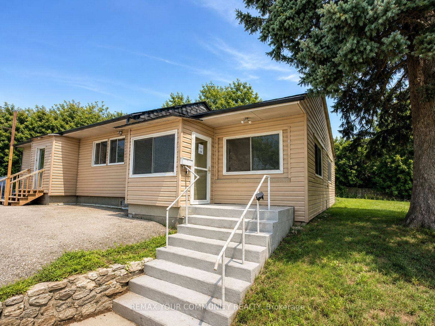 3745 Lloydtown-Aurora Road Unit 1, King, ON L0G 1J0