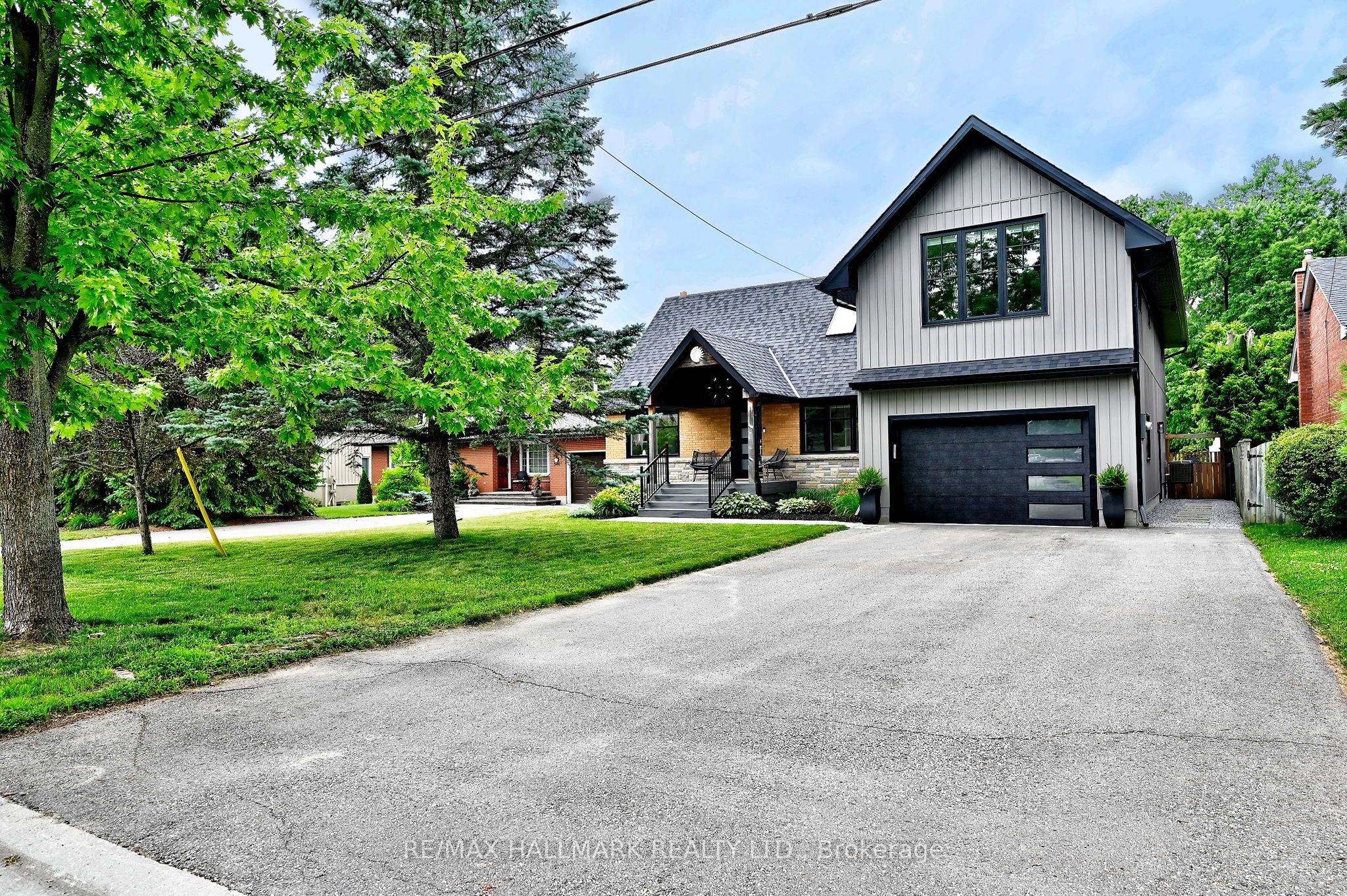 334 Stewart Street, Newmarket, ON L3Y 3M6
