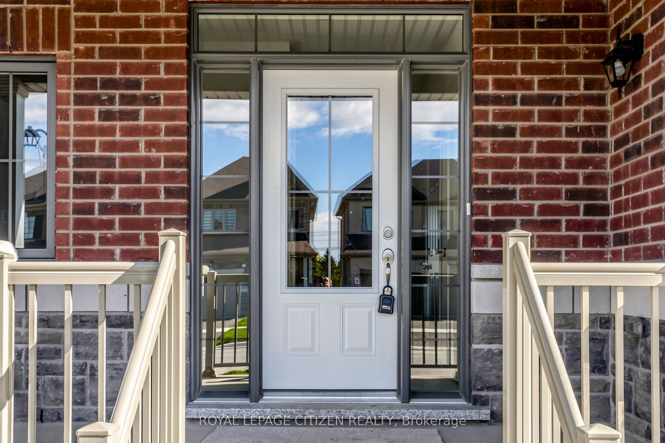 8 Fenn Crescent, New Tecumseth, ON L9R 0X1 photo 3
