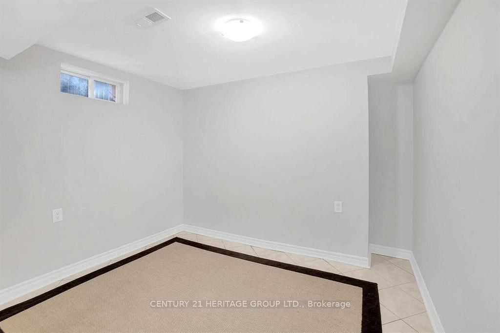 521 Heddle Crescent, Newmarket, ON L3X 2J4 photo 5