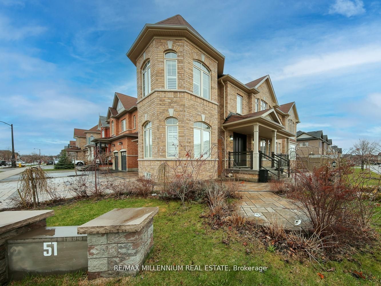 51 Kincardine Street, Vaughan, ON L4H 4H7 photo 2