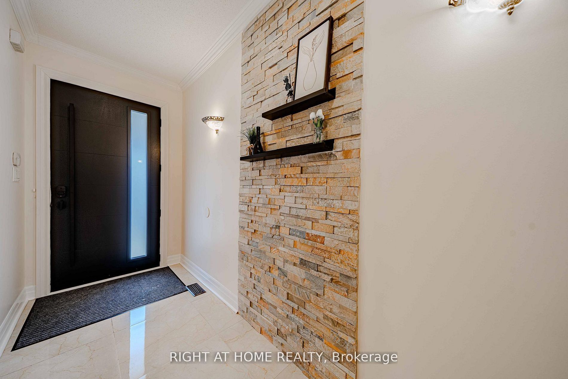 111 Forecastle Road, Vaughan, ON L4K 5H9 photo 2