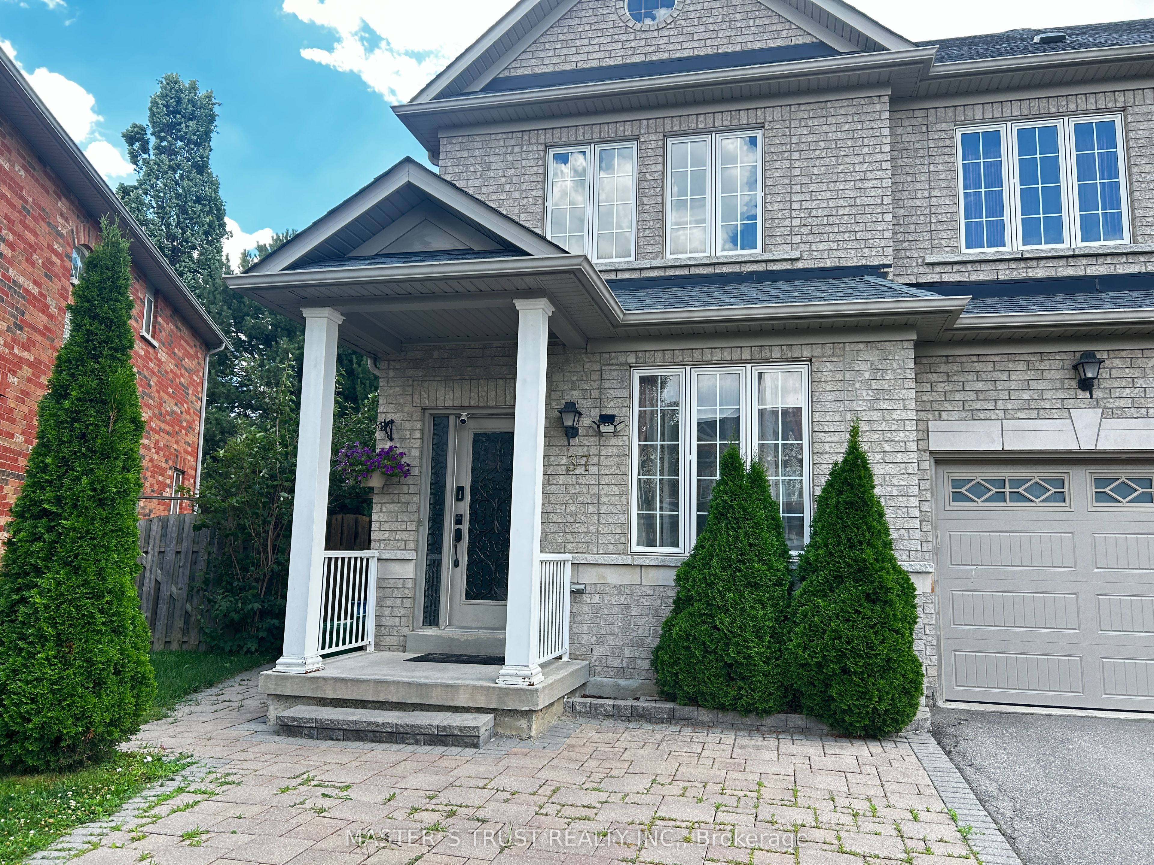 37 Levellands Crescent, Richmond Hill, ON L4B 0A5