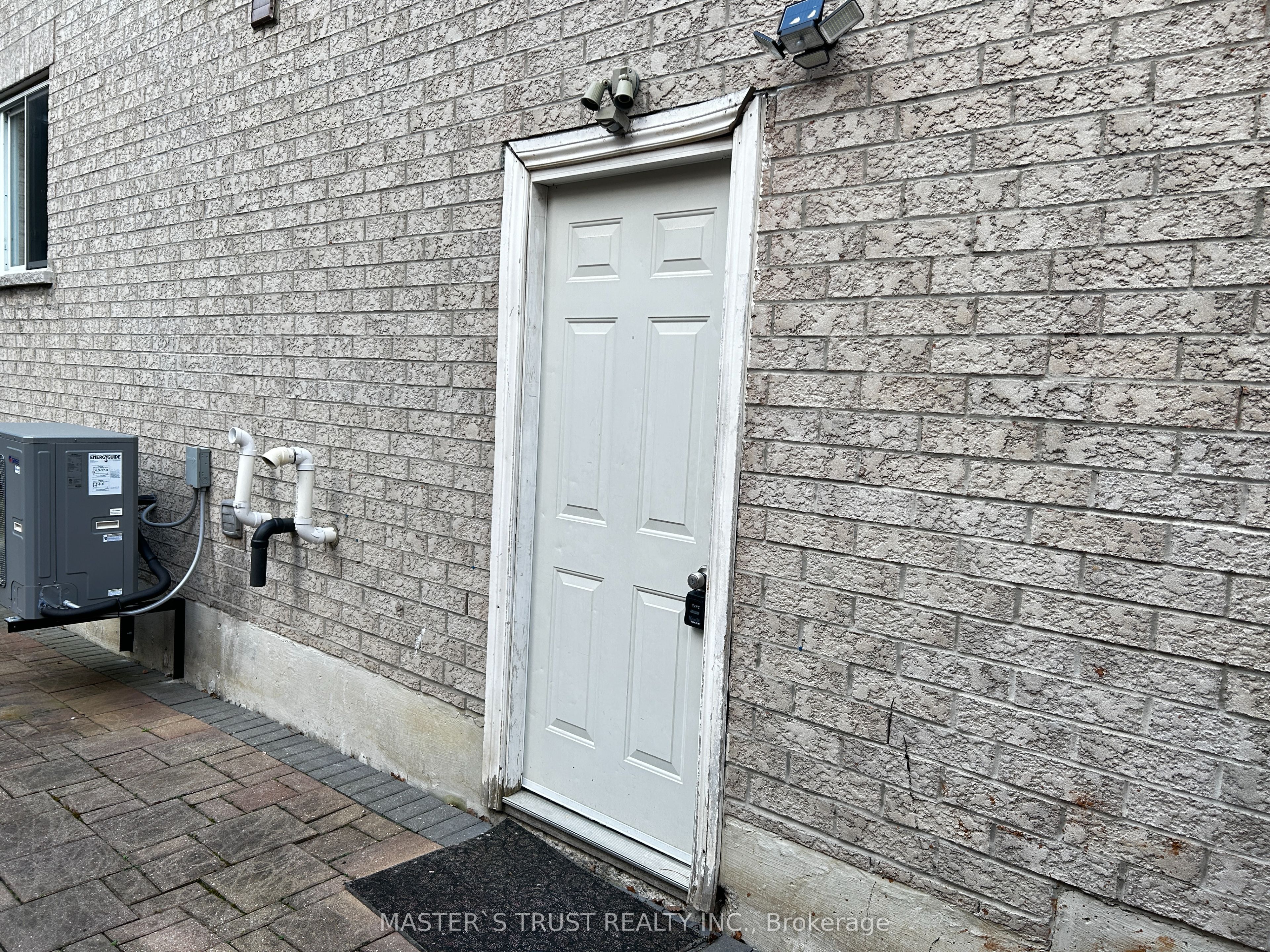 37 Levellands Crescent, Richmond Hill, ON L4B 0A5 photo 3