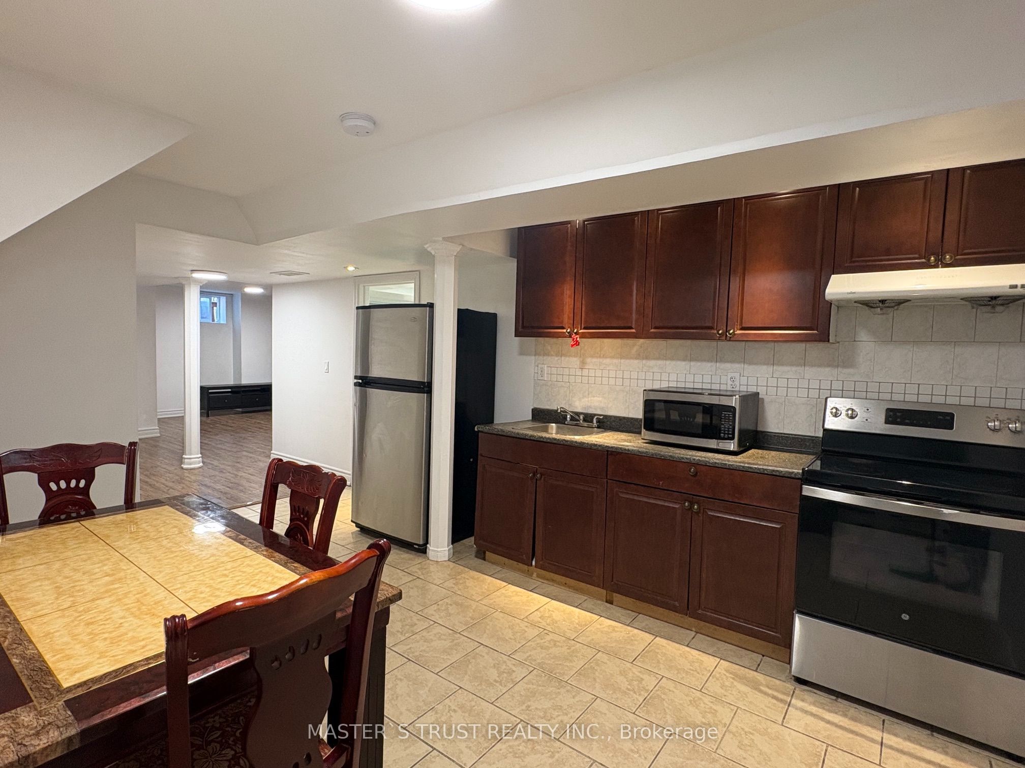 37 Levellands Crescent, Richmond Hill, ON L4B 0A5 photo 5