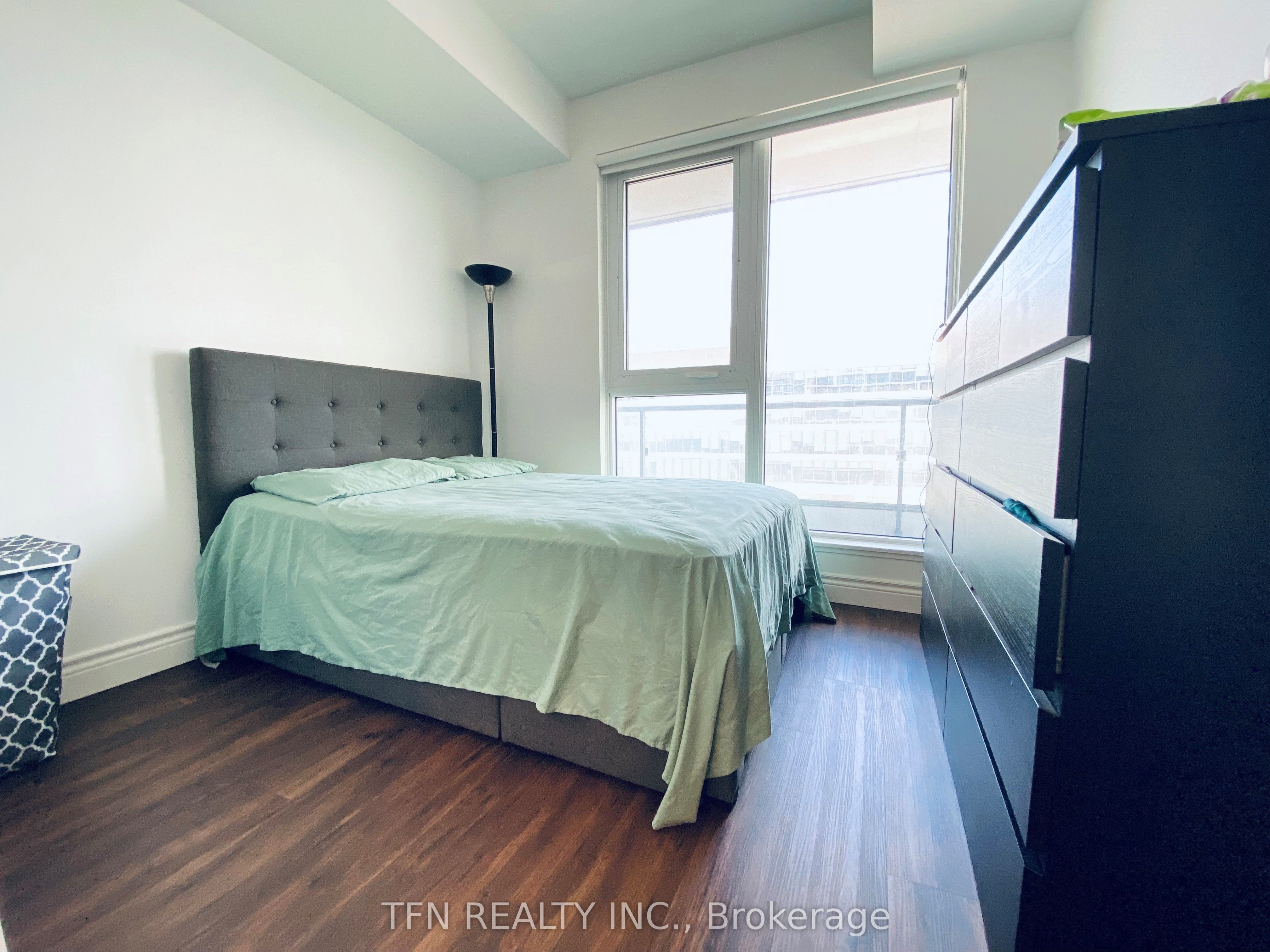 5 Buttermill Avenue 1006, Vaughan, ON L4K 0J5 photo 5