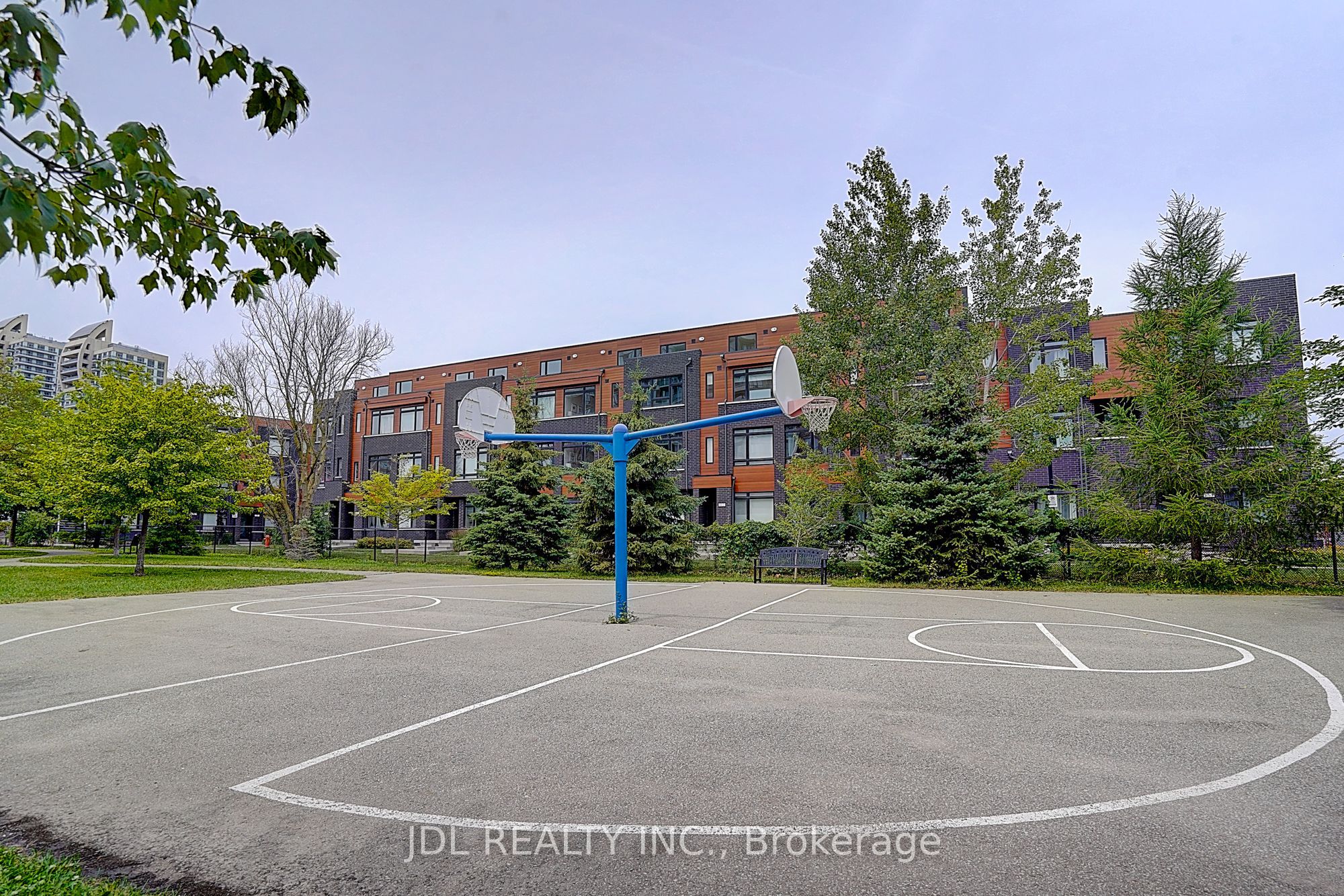 370 D Red Maple Road 119, Richmond Hill, ON L4C 5T4 photo 3