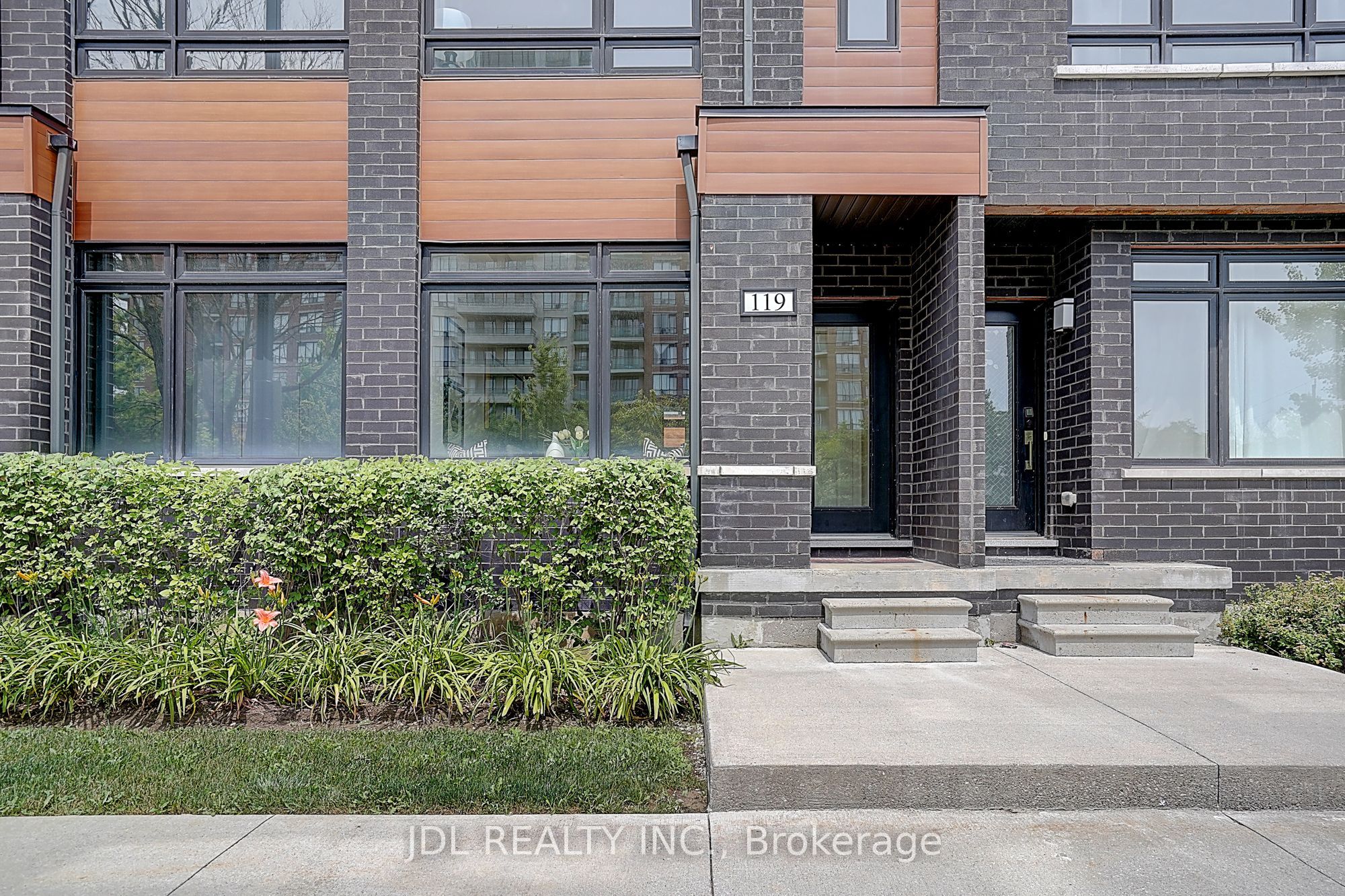 370 D Red Maple Road 119, Richmond Hill, ON L4C 5T4 photo 4