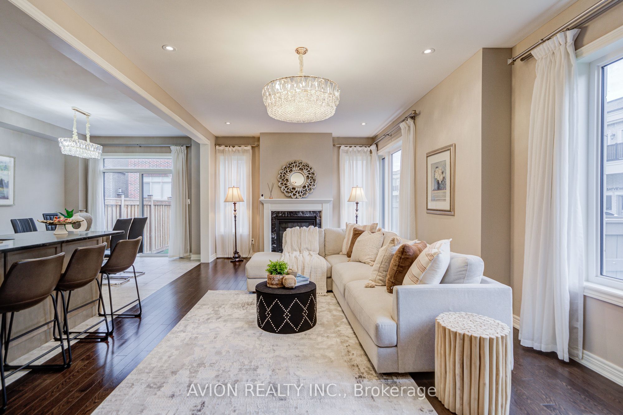 16 Callisto Lane, Richmond Hill, ON L4C 4Z2 photo 4