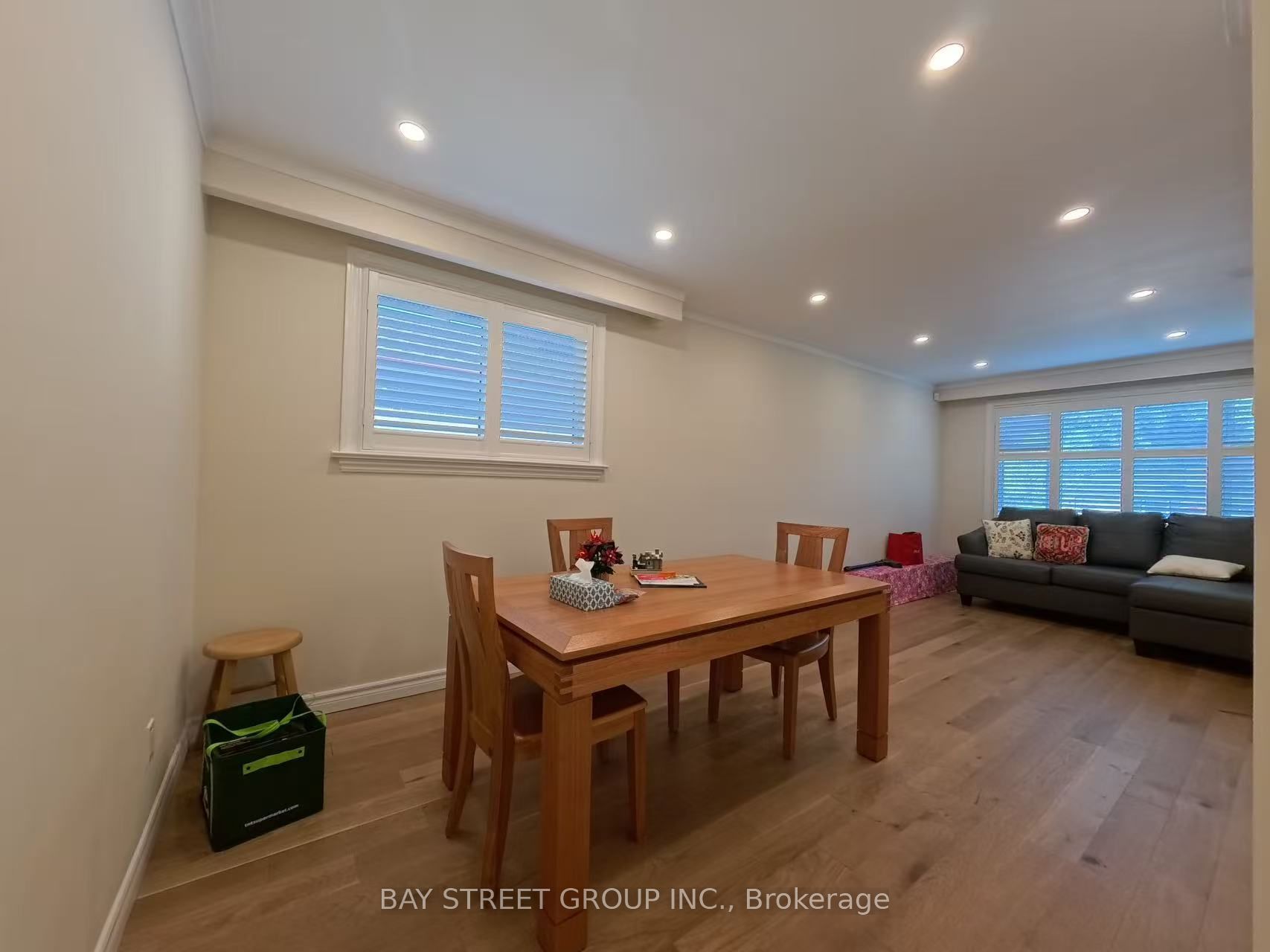 402 Osiris Drive, Richmond Hill, ON L4C 2P9 photo 5