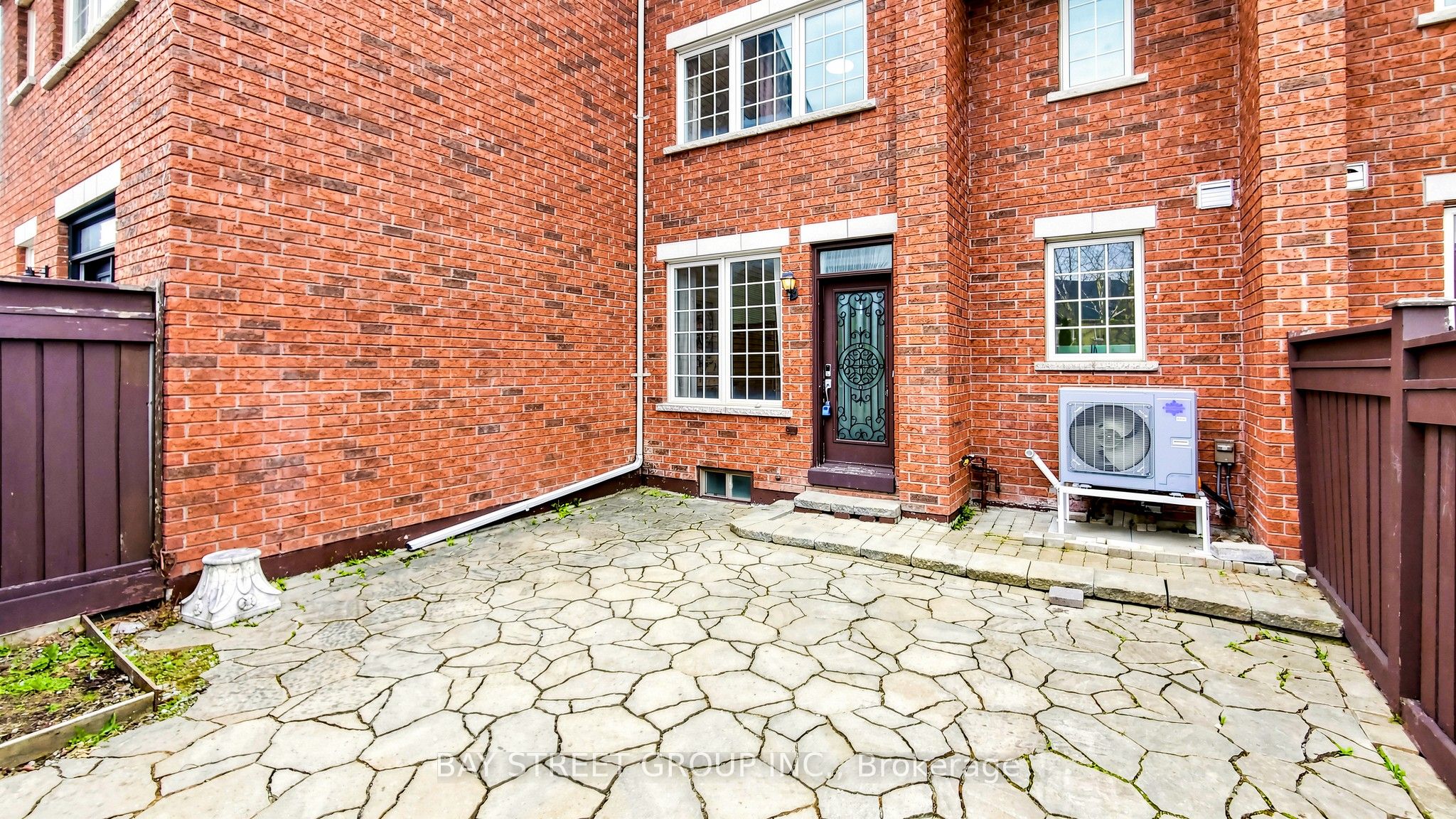 97 Zokol Drive, Aurora, ON L4G 0B9 photo 2