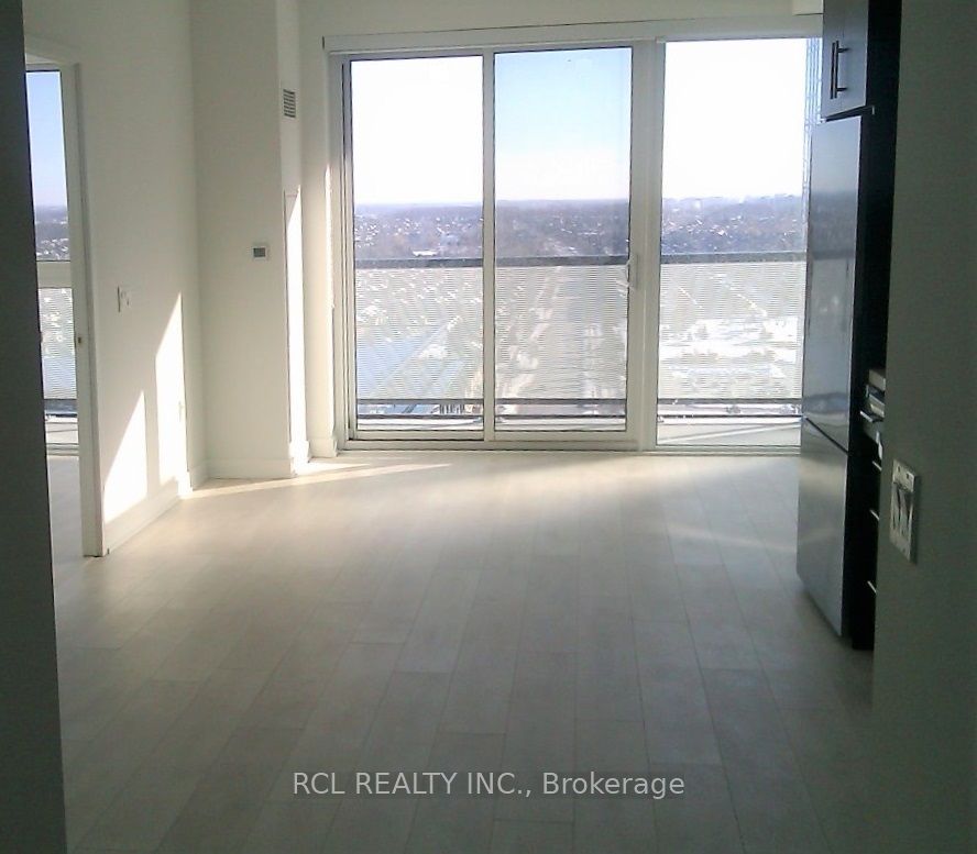 85 Oneida Crescent 1806, Richmond Hill, ON L4B 0H4 photo 3