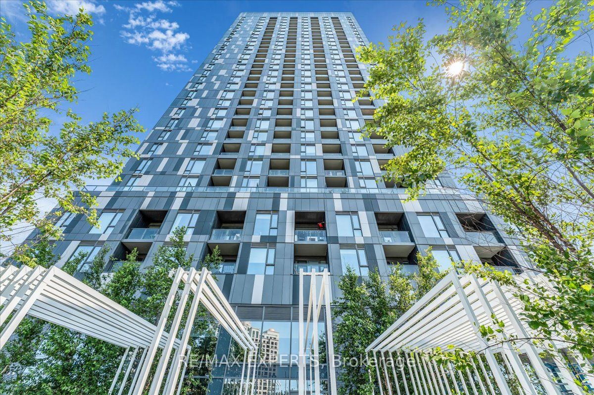 498 Caldari Road 828, Vaughan, ON L4K 0R6 photo 2