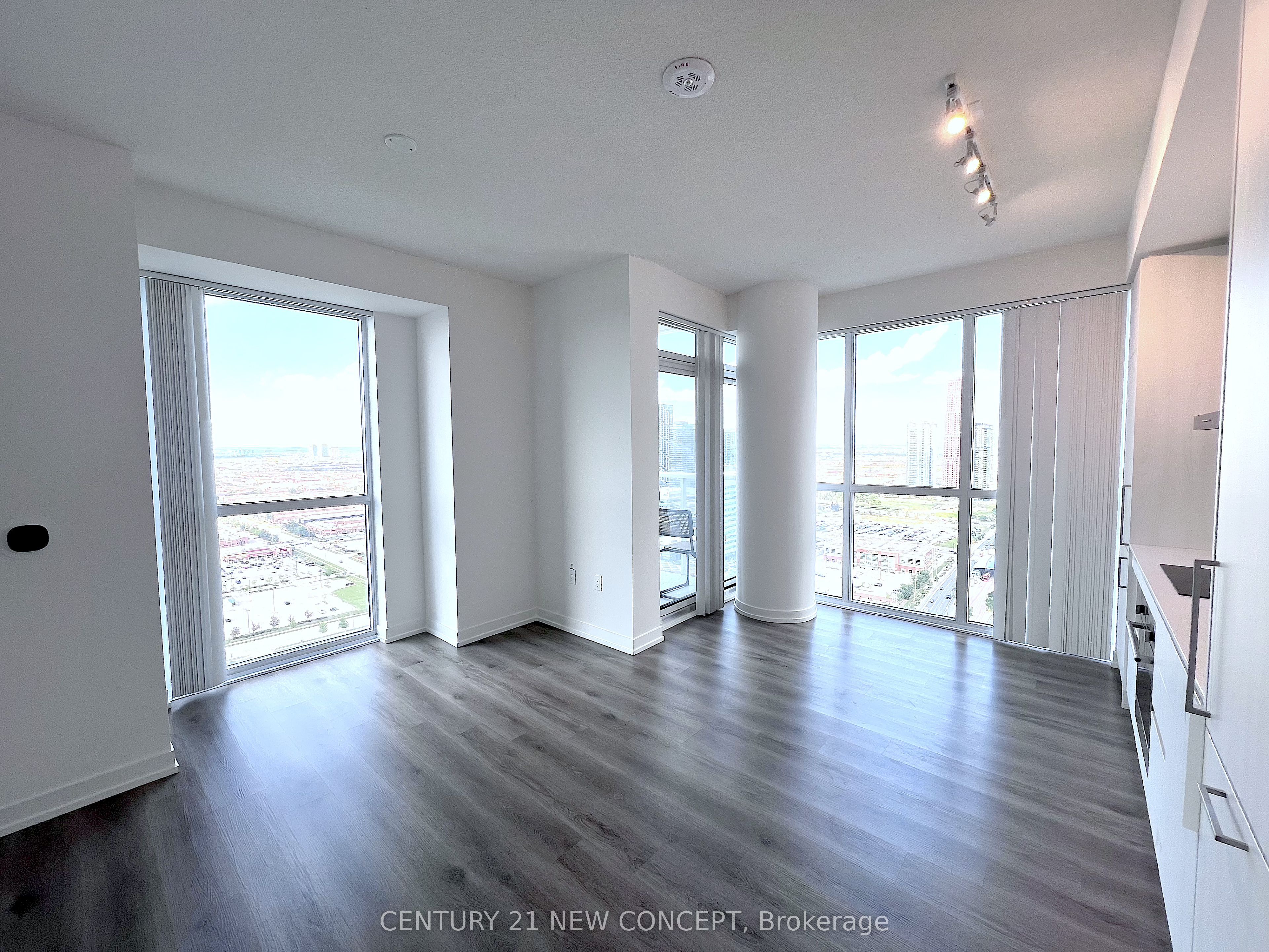 225 Commerce Street 3512, Vaughan, ON L4K 0R1 photo 3