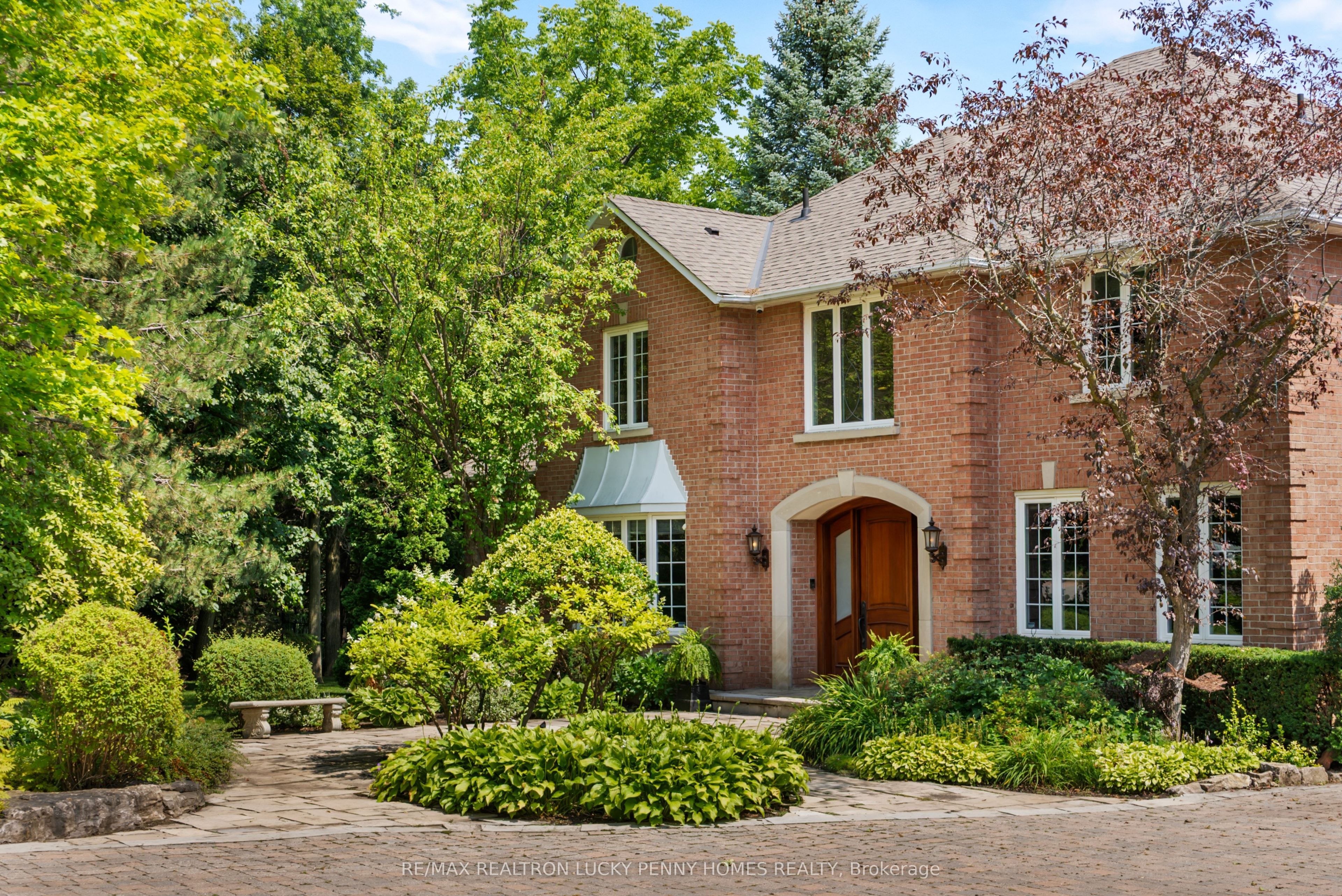 27 Glenridge Drive, Markham, ON L6C 1A2 photo 2
