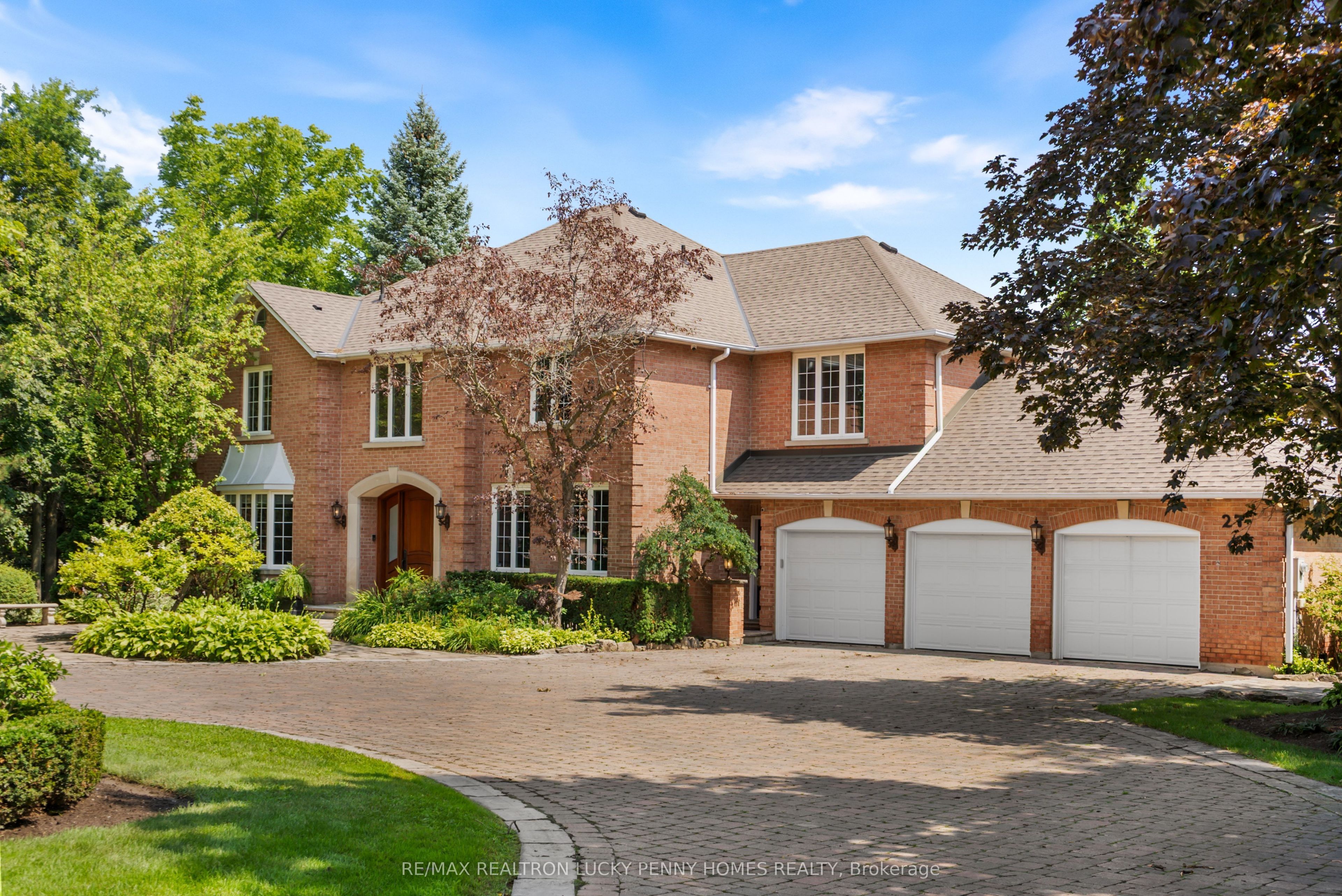 27 Glenridge Drive, Markham, ON L6C 1A2 photo 3