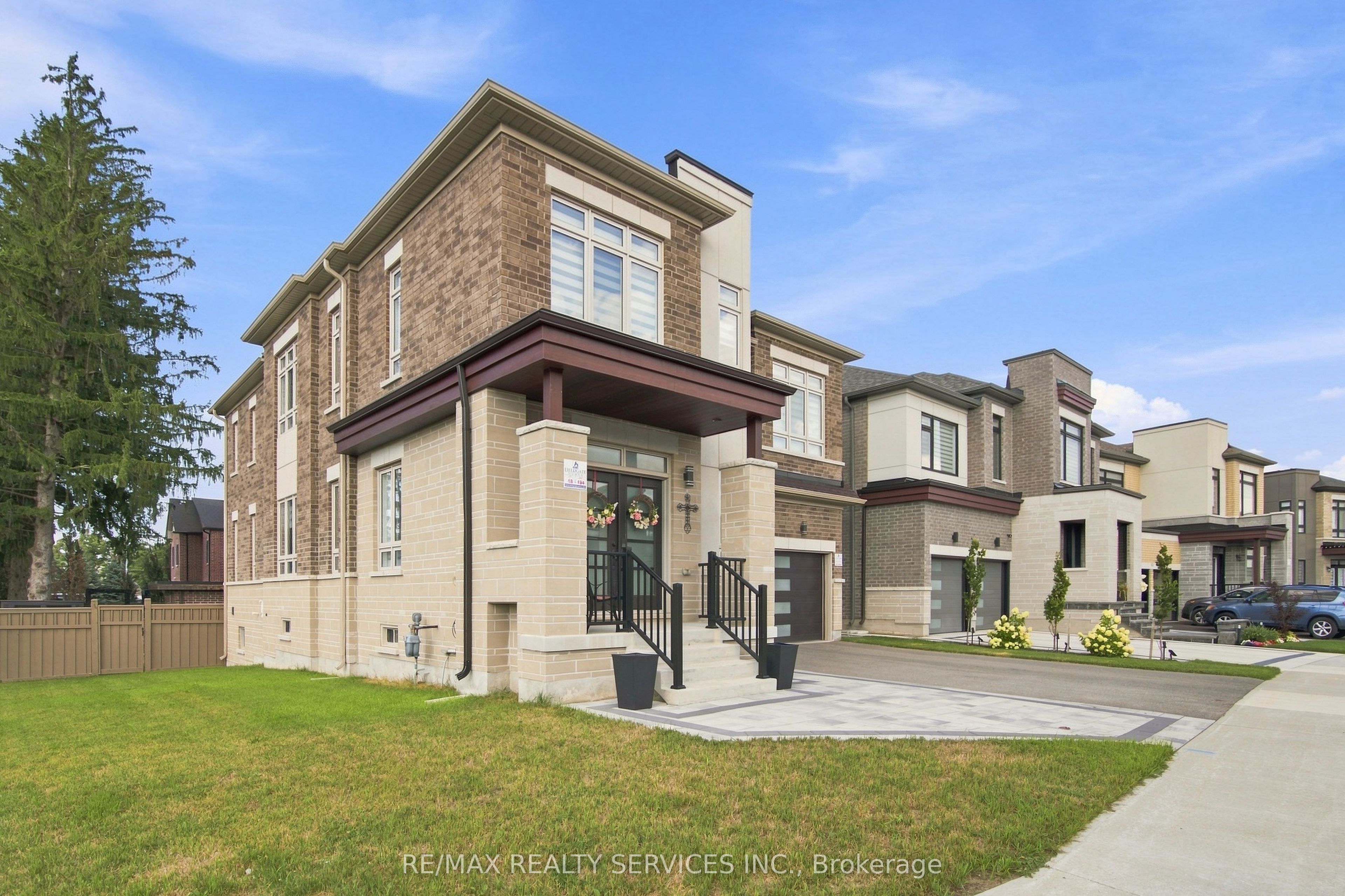 194 Coldwell Bay Circle, Vaughan, ON L4H 5E9 photo 3