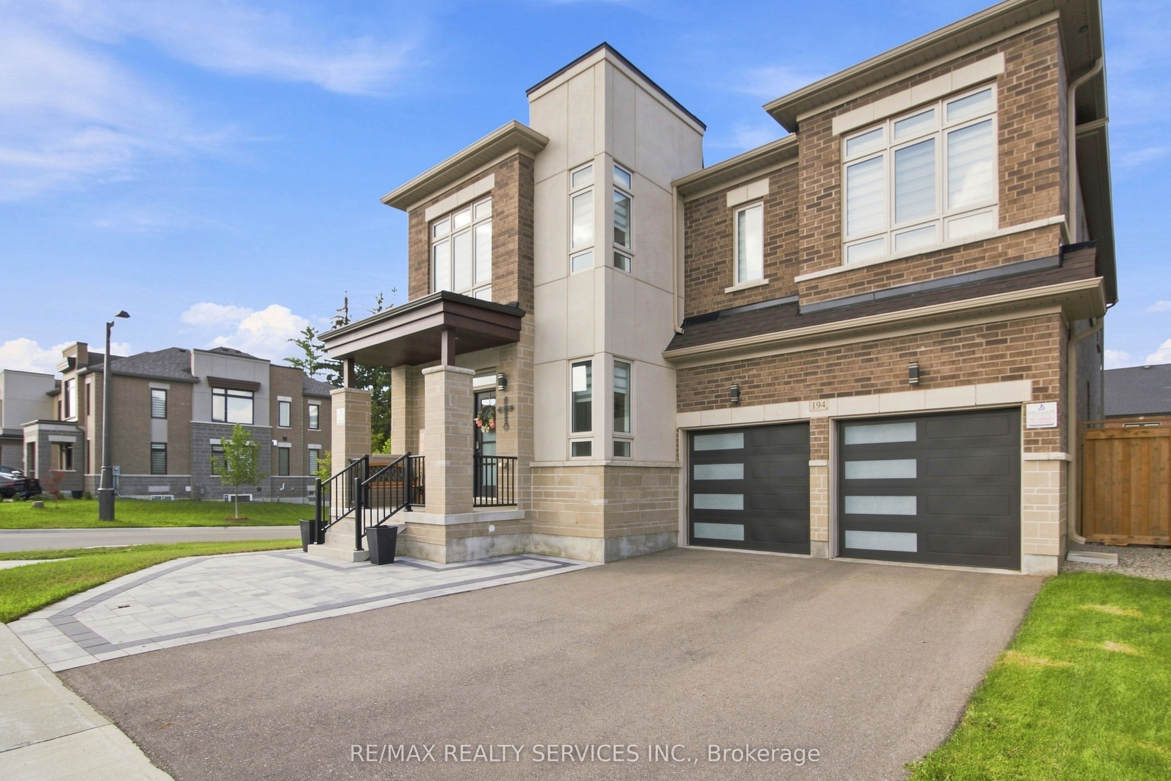 194 Coldwell Bay Circle, Vaughan, ON L4H 5E9 photo 4
