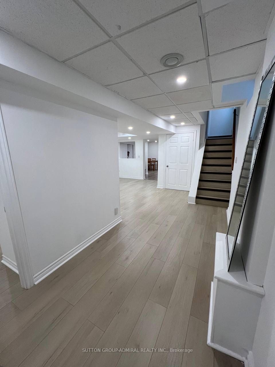 328 Woodspring Avenue Basement, Newmarket, ON L3X 3B1 photo 4