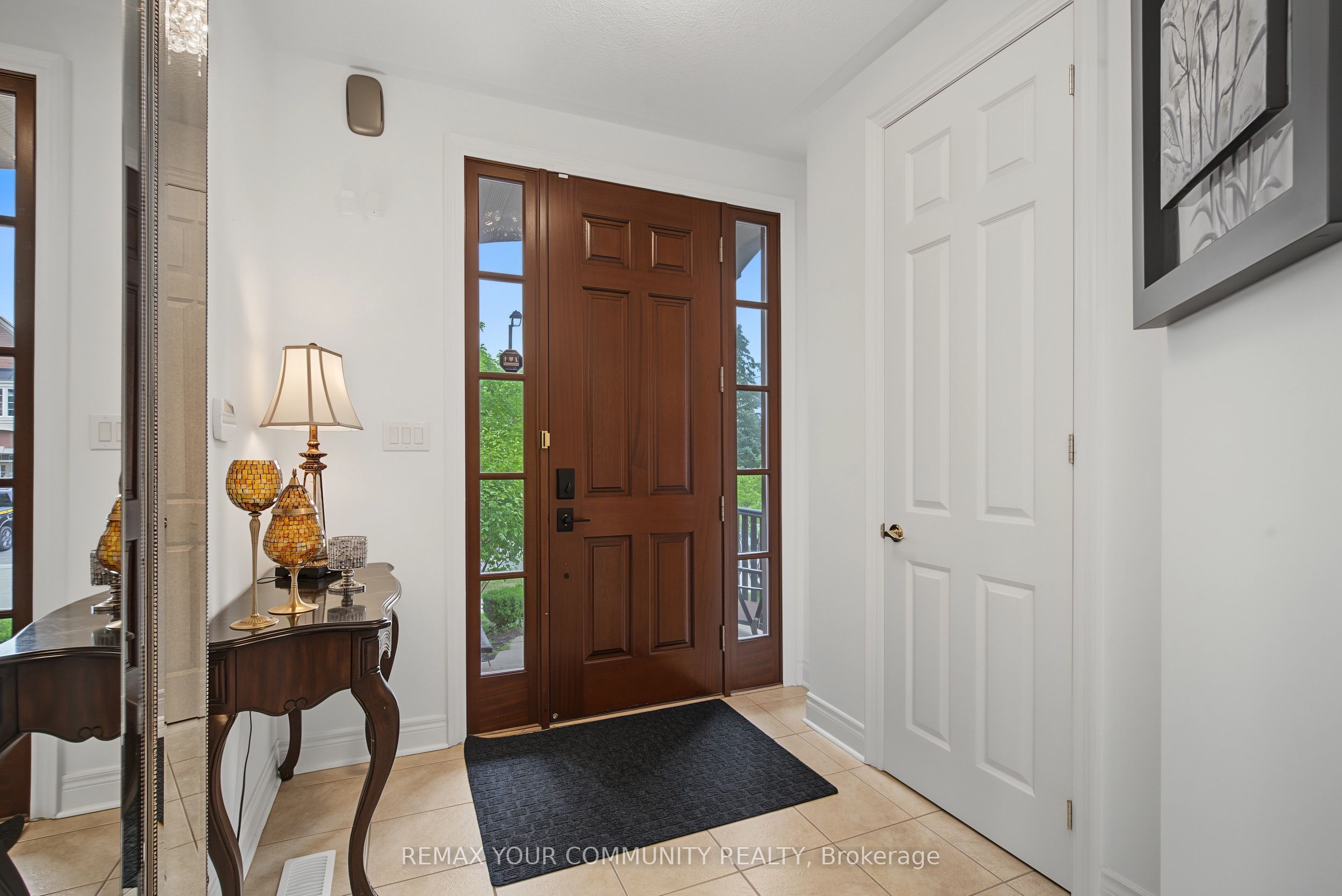 8 Yemina Gate, Vaughan, ON L6A 0G9 photo 4