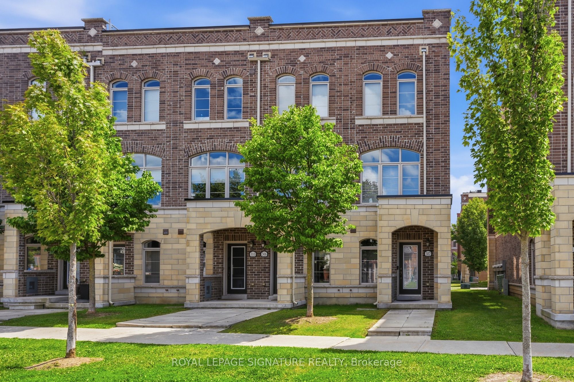 306 John Davis Gate, Whitchurch-Stouffville, ON L4A 1X1