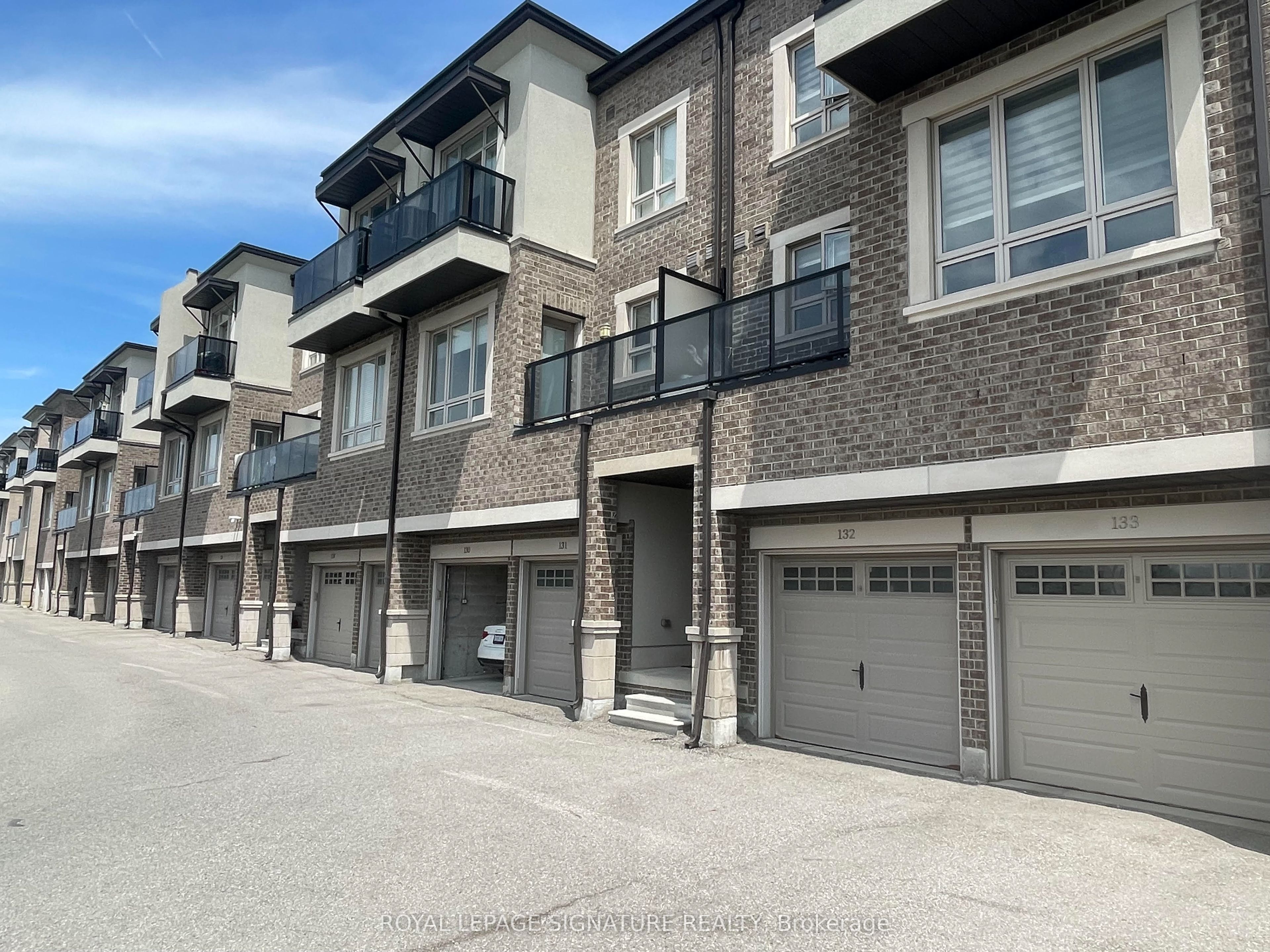 125 Kayla Crescent 14, Vaughan, ON L6A 4G5