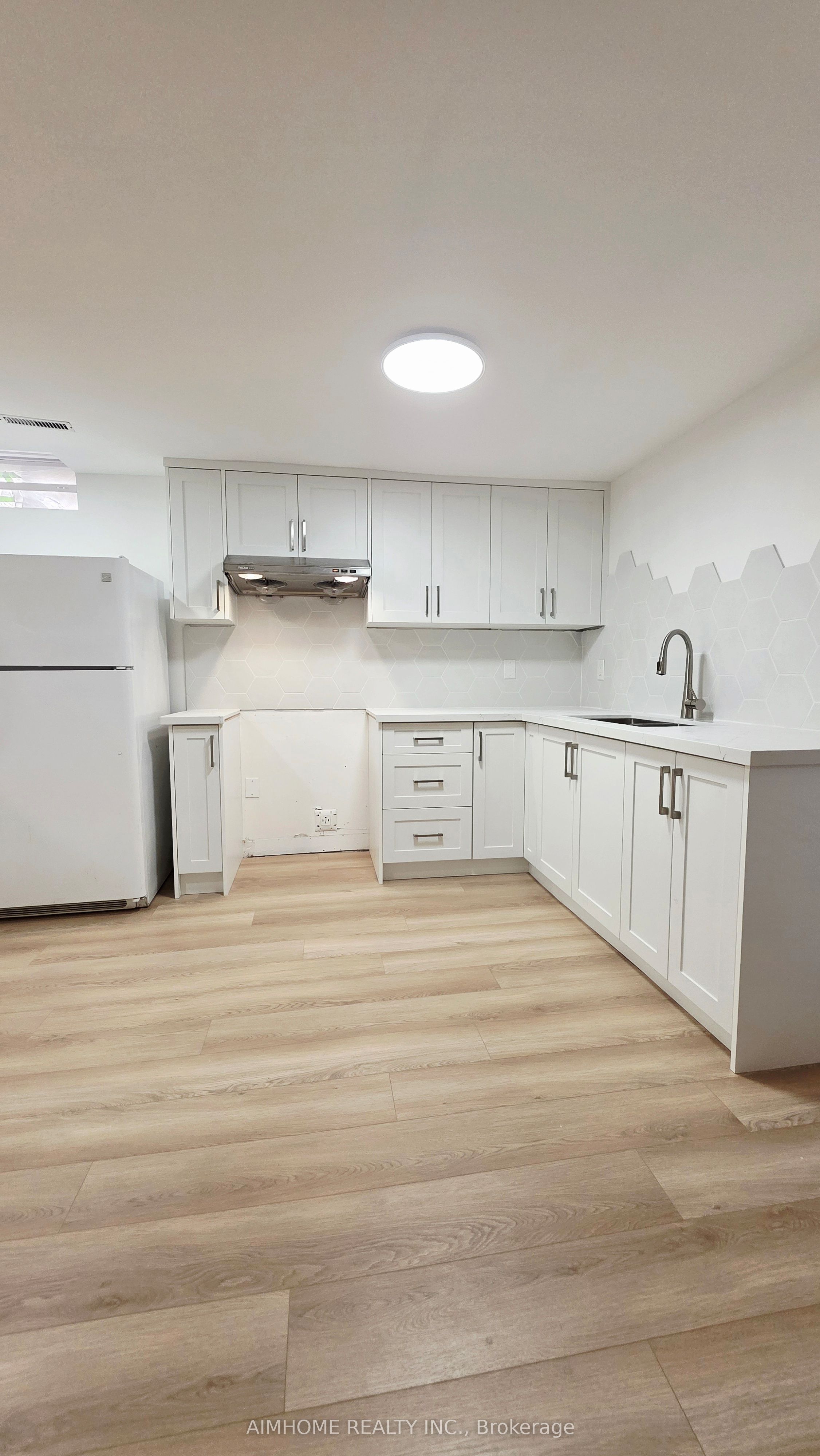 63 Forty Second Street Basement, Markham, ON L3P 7K3 photo 3