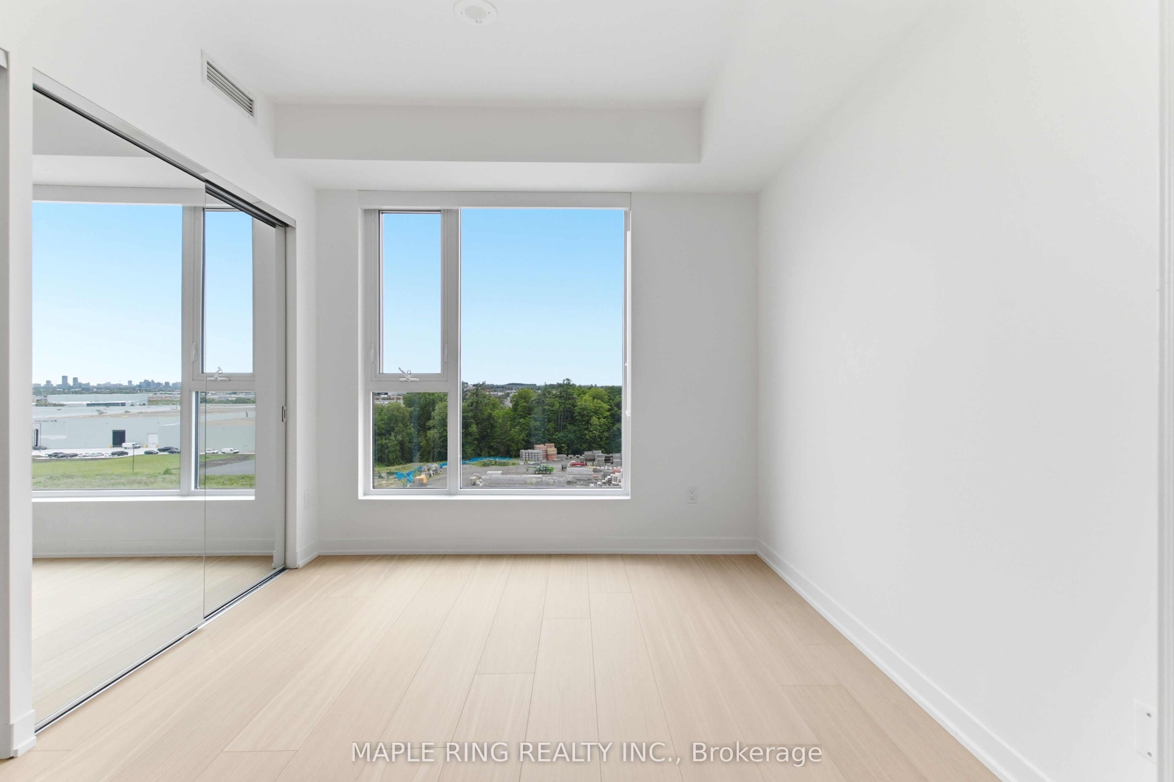 474 Caldari Road 704, Vaughan, ON L4K 0R5 photo 4