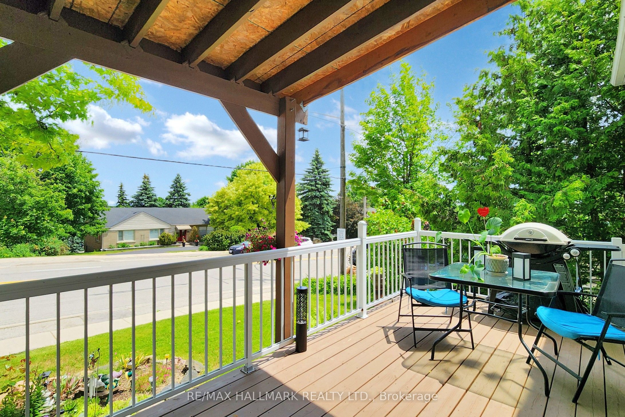 178 Barrie Street, Bradford West Gwillimbury, ON L3Z 1R6 photo 4