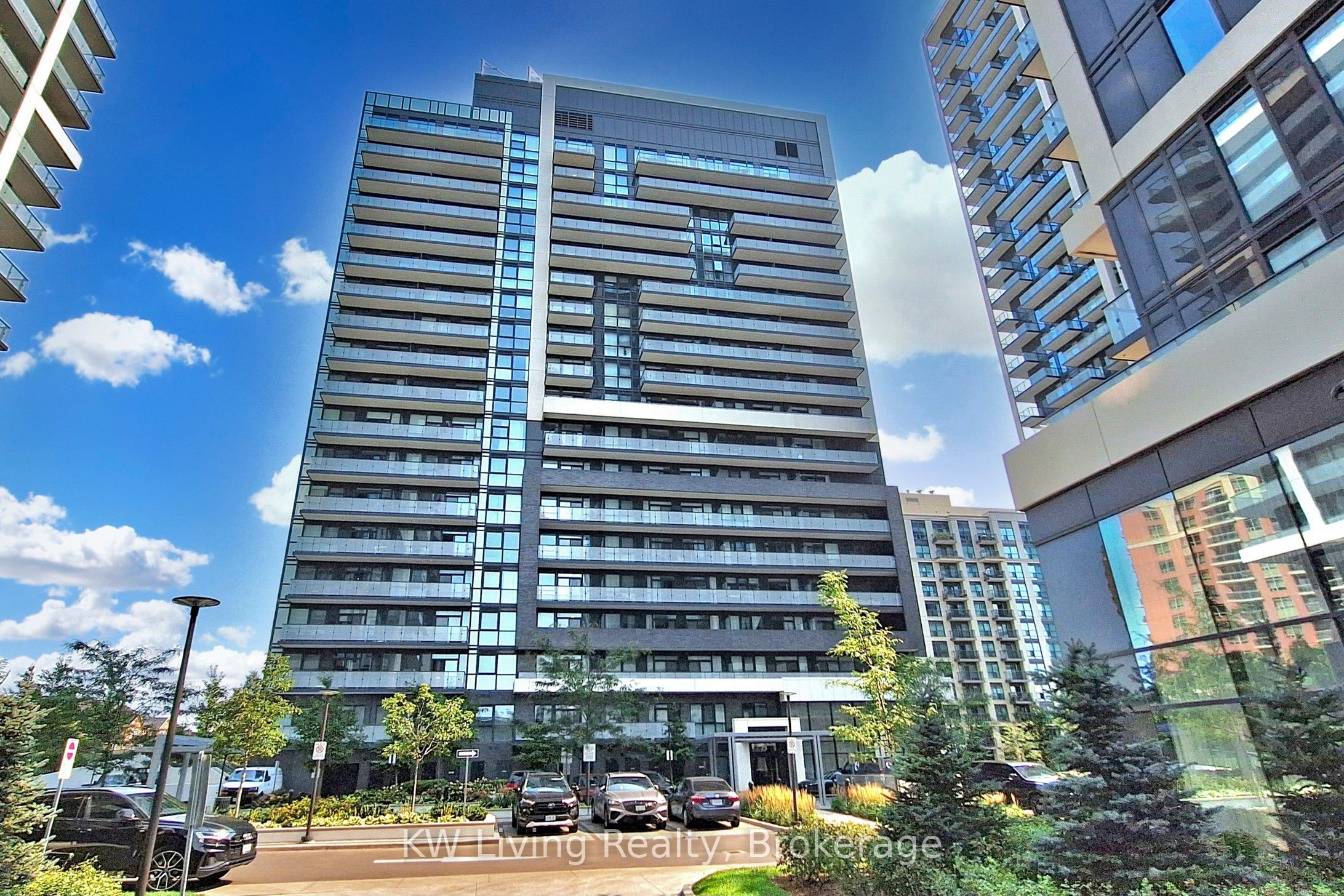 75 Oneida Crescent 1703, Richmond Hill, ON L4B 0H3 photo 4